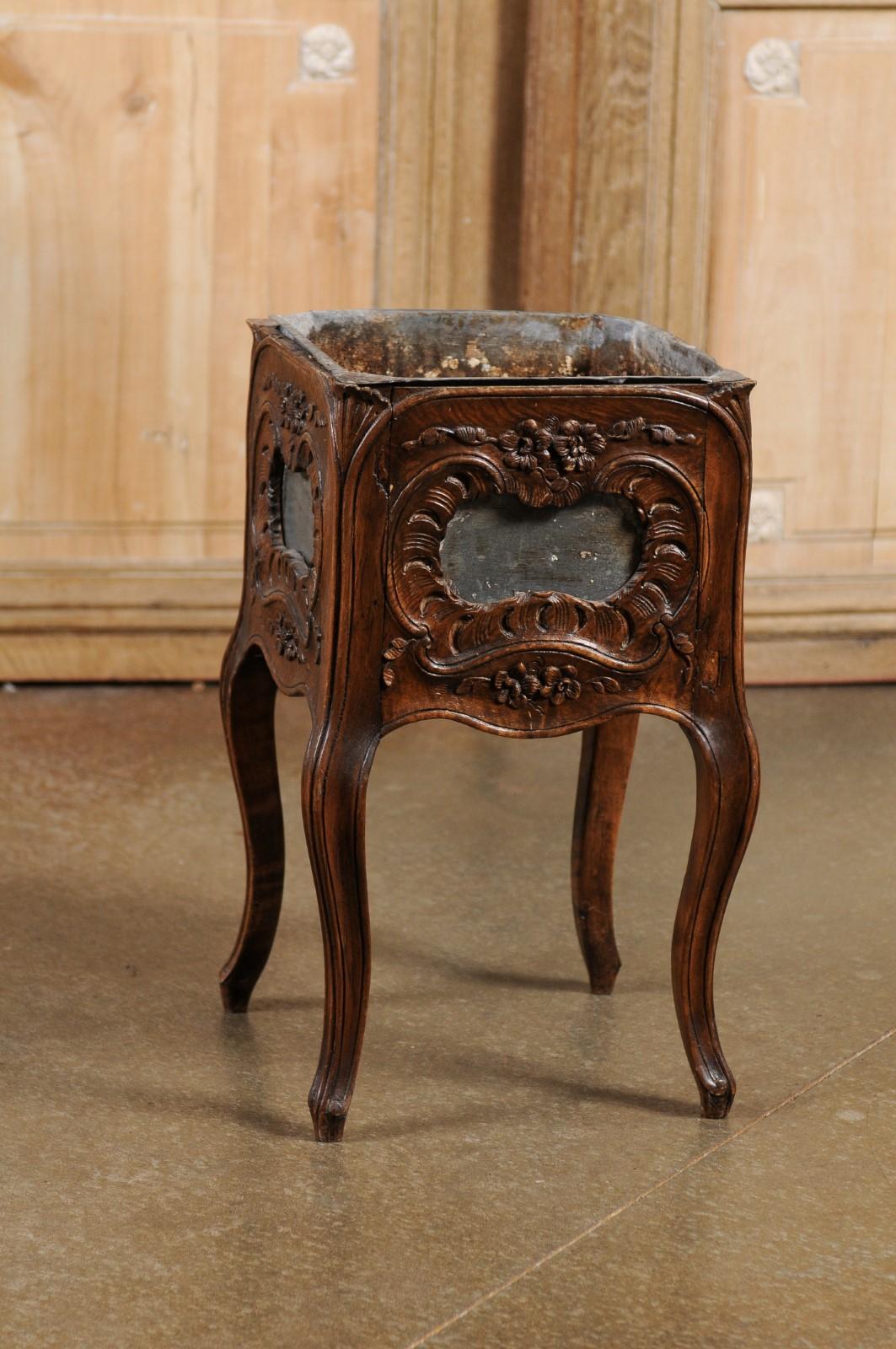 19th Century French 1890s Rococo Revival Walnut Planter with Rocailles and Floral Motifs For Sale