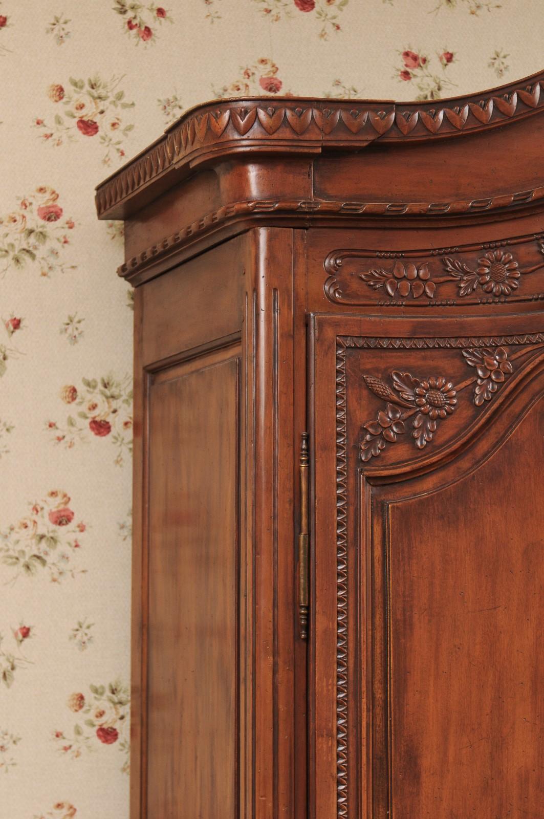 French 1890s Walnut Wedding Armoire with Carved Doves, Quiver and Lutes 7
