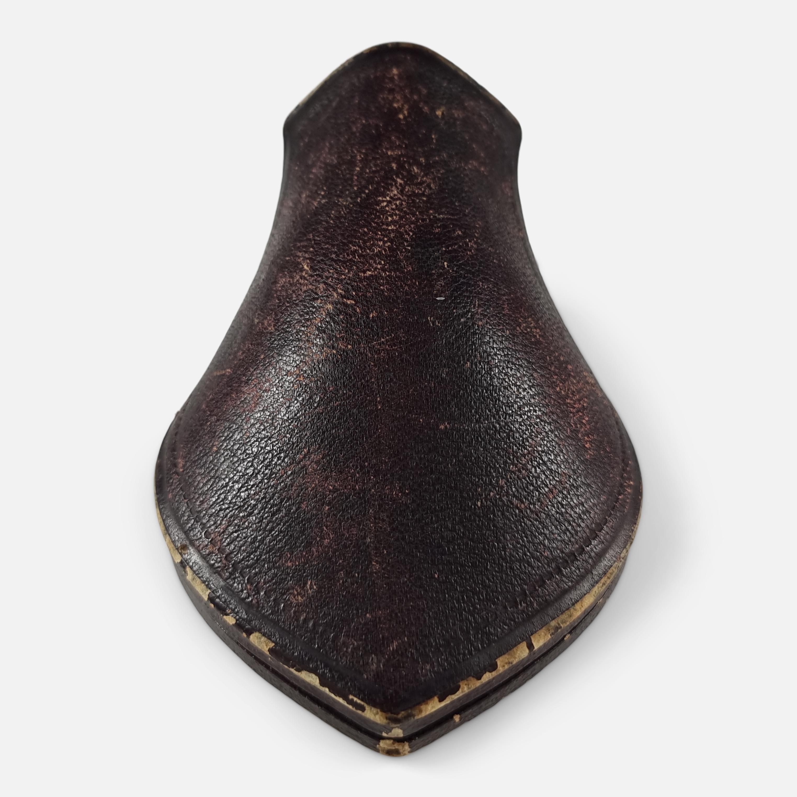 Women's or Men's 18ct Gold Hardstone Cameo Pendant, circa 1870s For Sale