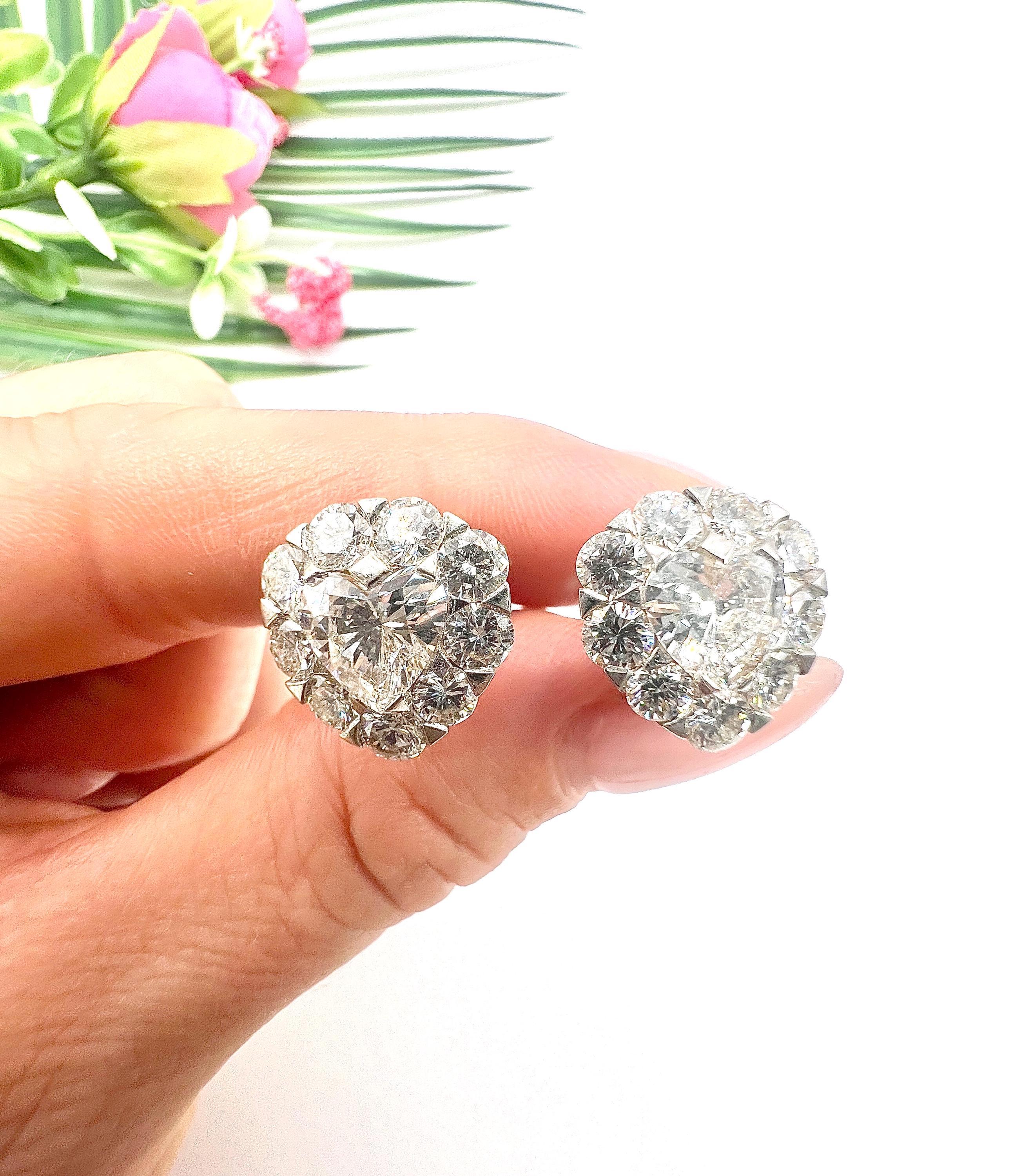 Orecchini francesi in oro bianco 18ct con diamanti naturali a forma di cuore da 5,80 carati in vendita 5