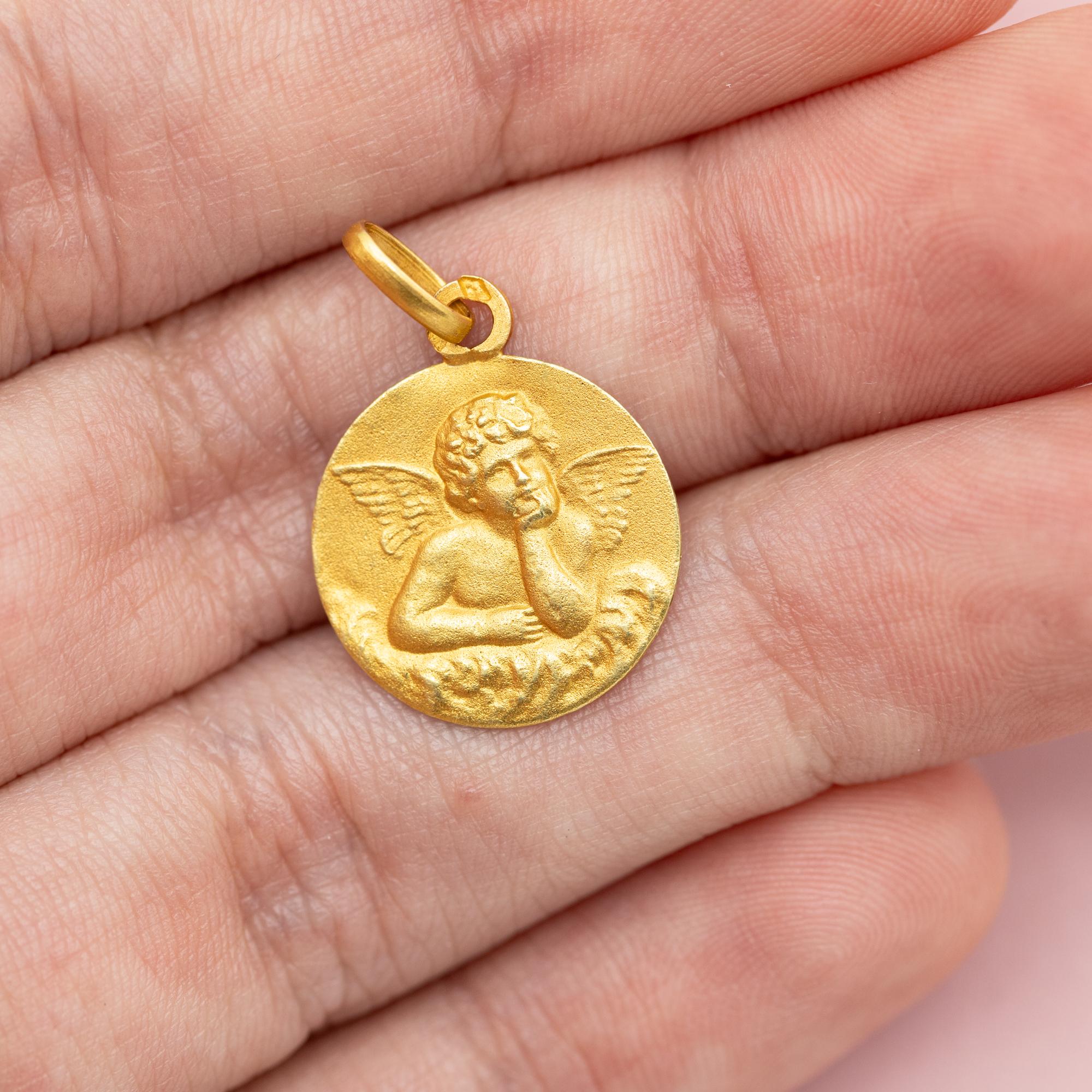 French 18k Cute Angel Raphael medal - Cherub - Good Luck Art Deco medallion In Good Condition In Antwerp, BE