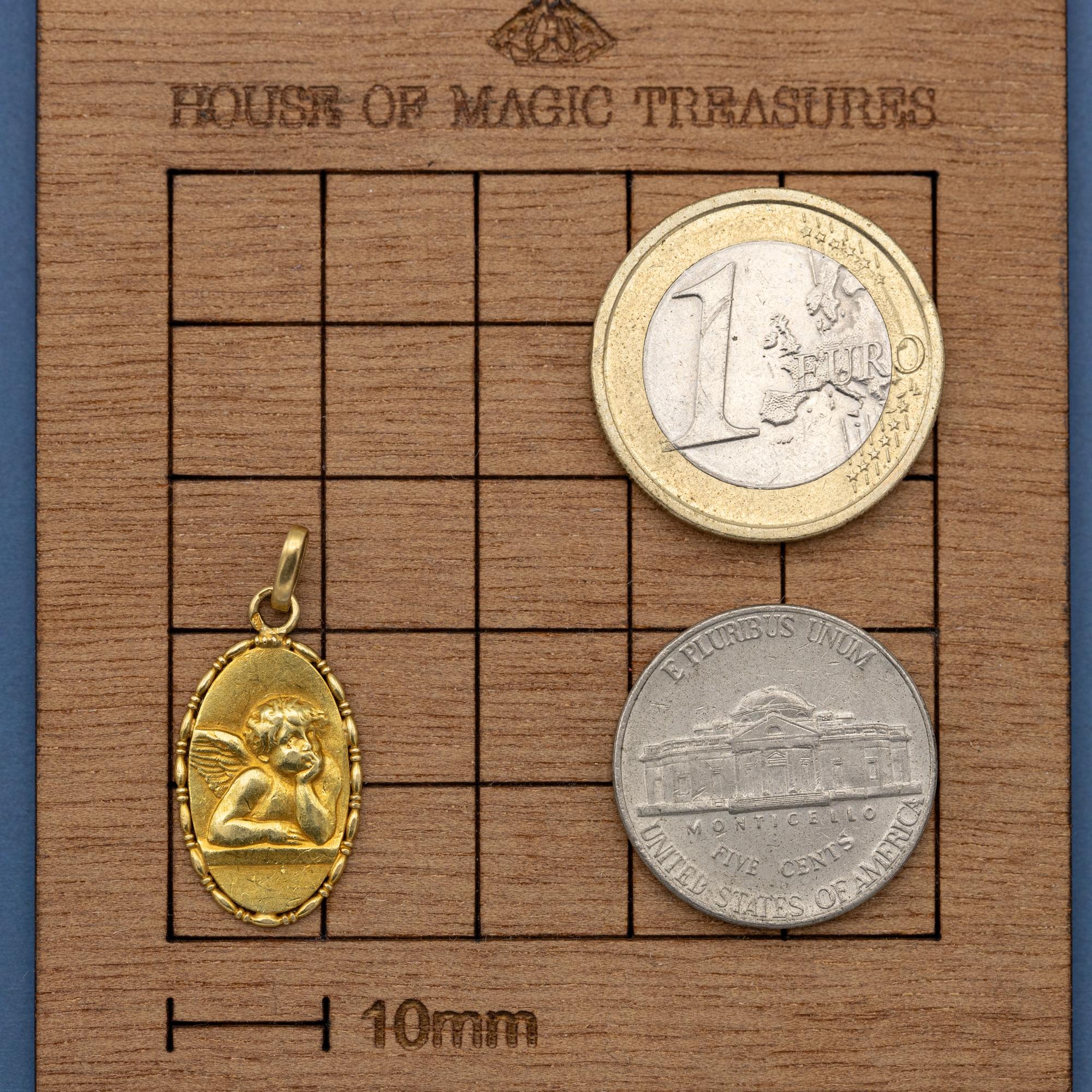 Retro French 18k Cute Angel Raphael medal - Vintage Solid yellow Gold Pendant - Cherub