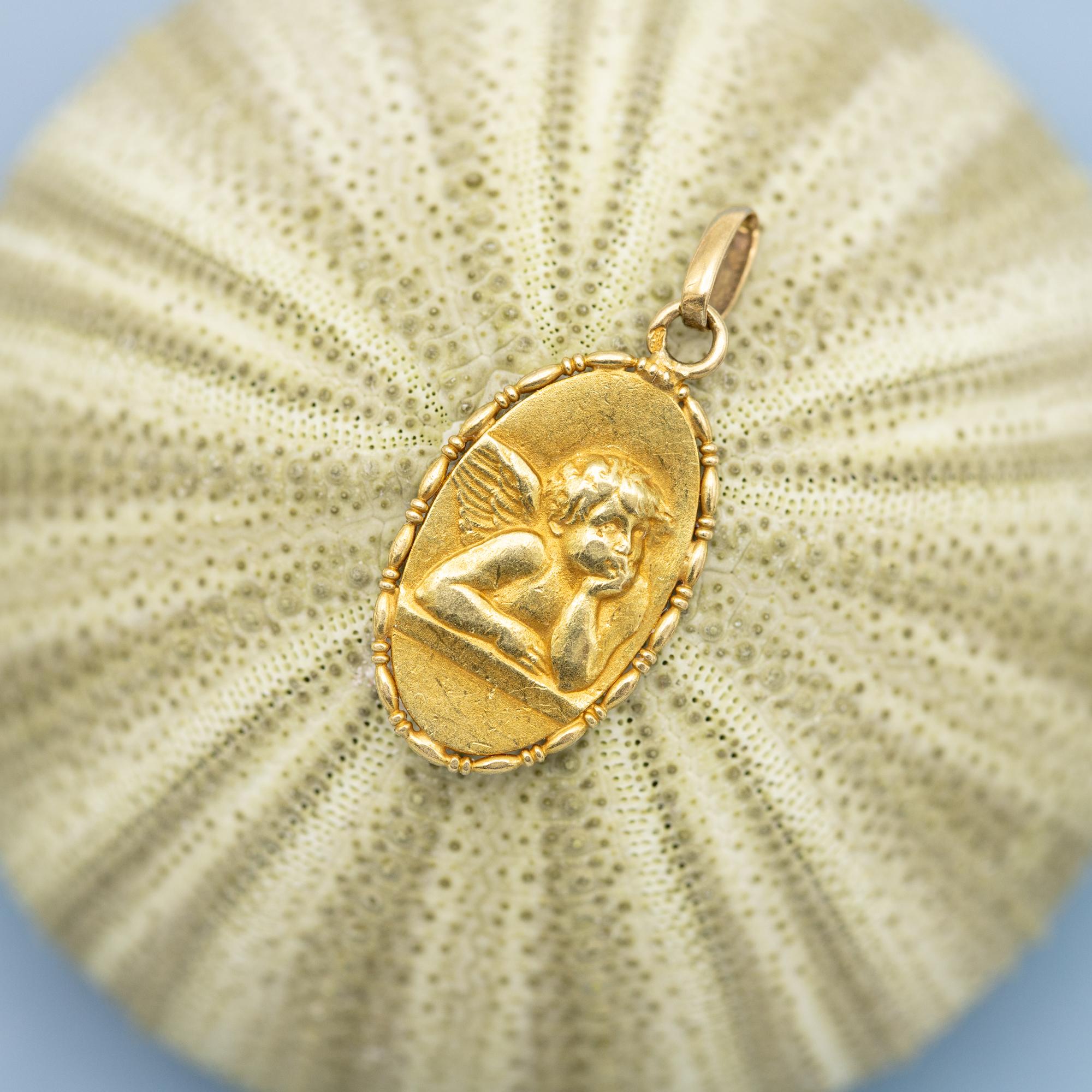 French 18k Cute Angel Raphael medal - Vintage Solid yellow Gold Pendant - Cherub 4