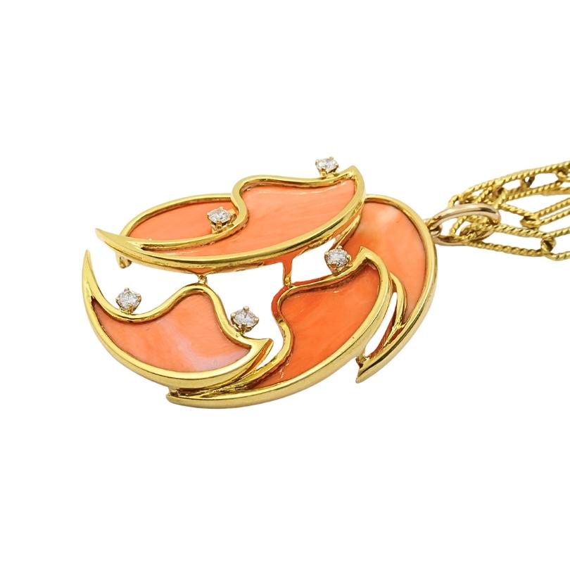 Ciondolo di corallo con diamante francese 18k Collana a catena in oro 14k in vendita 1