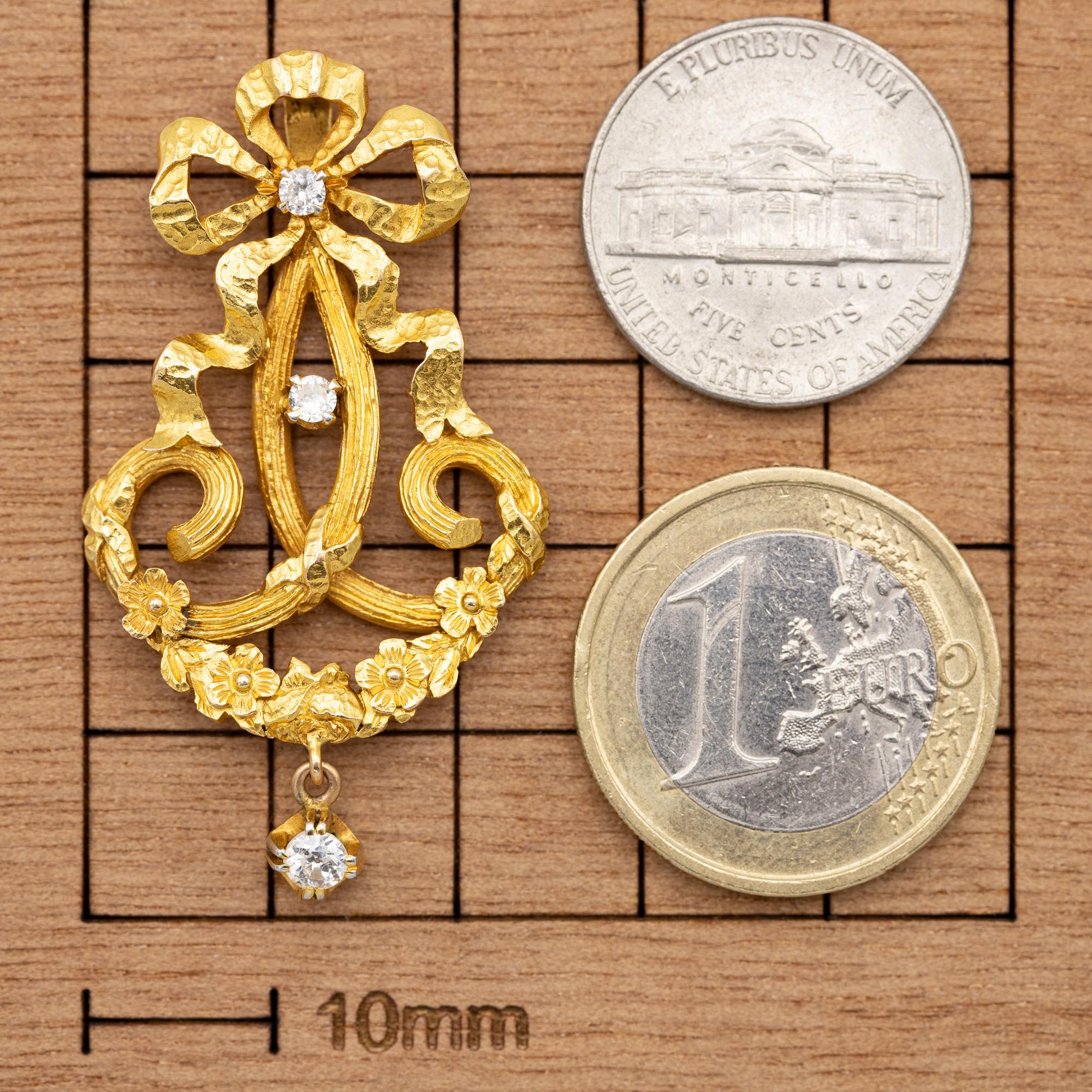 Französischer 18k außergewöhnlicher Jugendstil-Anhänger - 18 Karat Massivgold - Florales Design (Alteuropäischer Schliff)