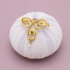 French 18k Floral Victorian Brooch - 18 Karat solid gold antique Clover pin