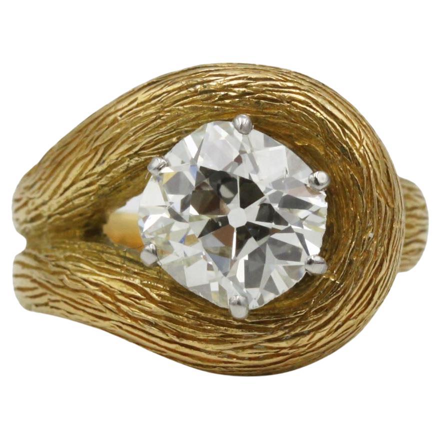 Französischer 18K Gold Knotenring mit 1,76ct Old Mine Cut Diamant, GIA zertifiziert im Angebot