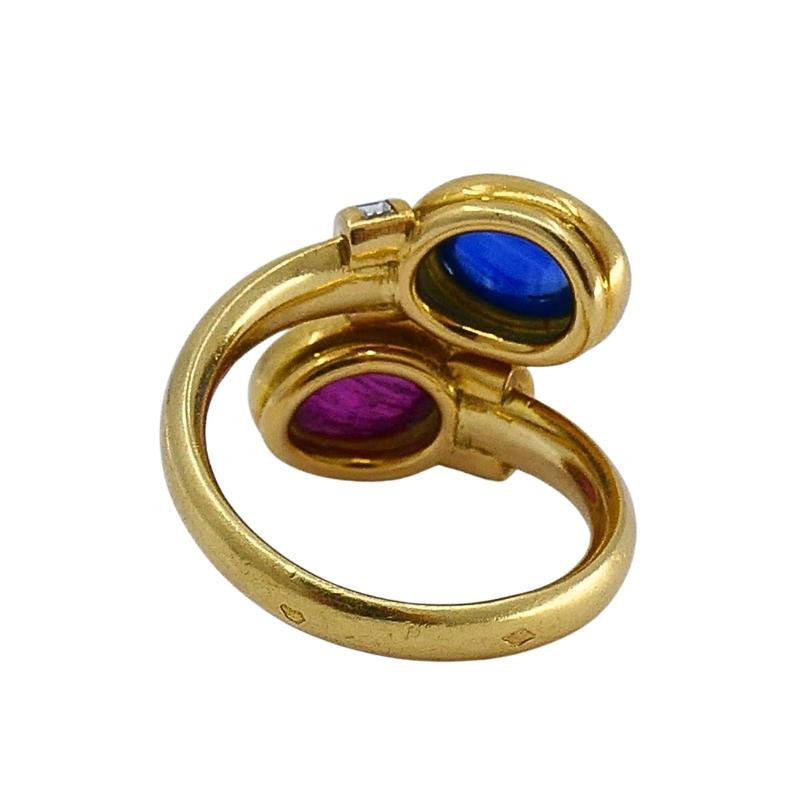 Or français 18k  Bague bypass rubis saphir diamant en vente 2