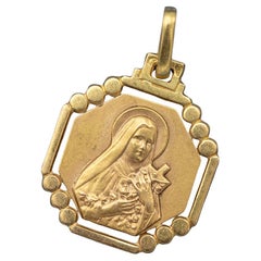 French 18k gold Saint Thérèse charm - Catholic pendant - Vintage religious medal