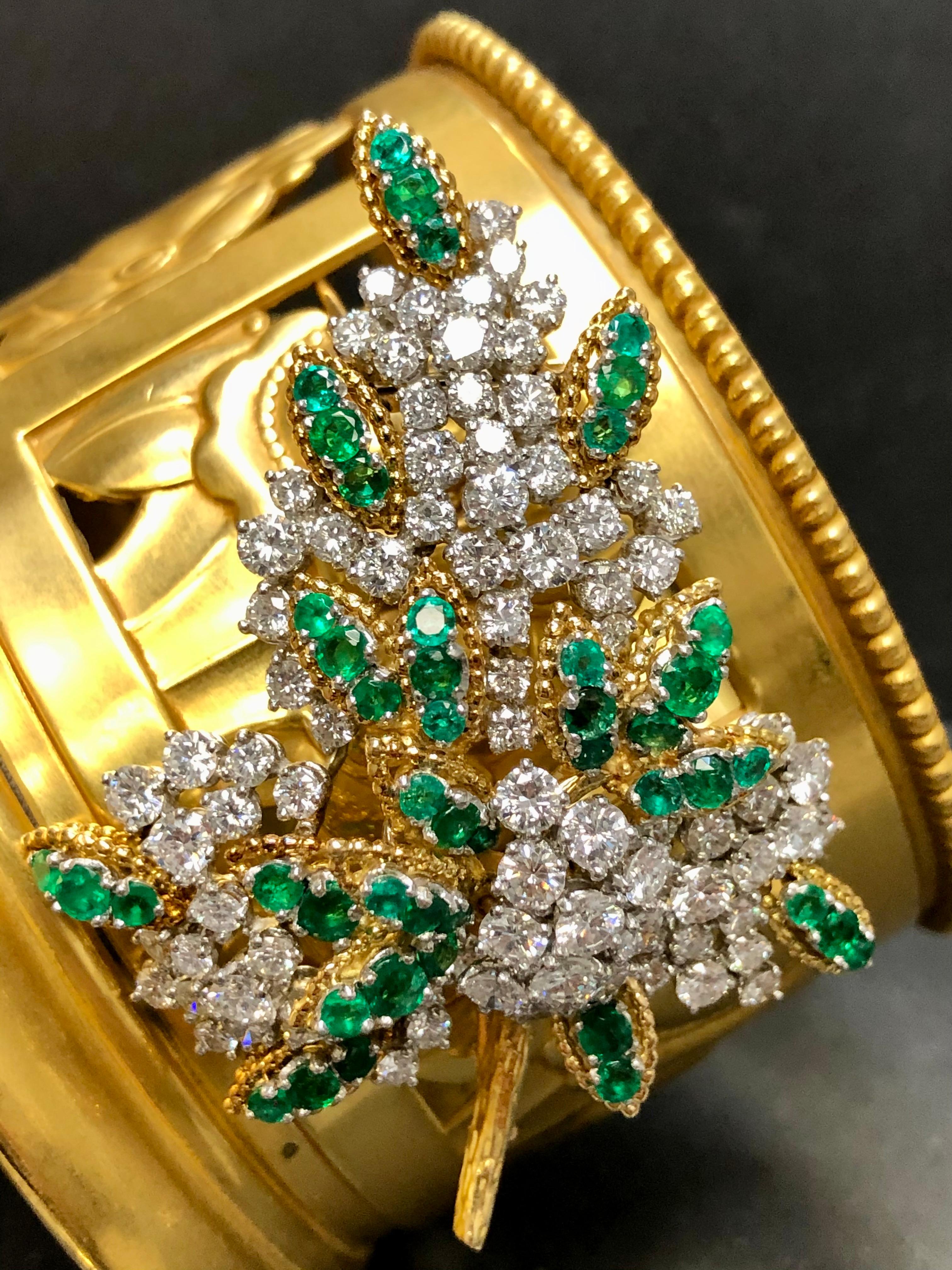 Round Cut Vintage French 18K Platinum Diamond Emerald Leaf Brooch 13cttw G Vs For Sale
