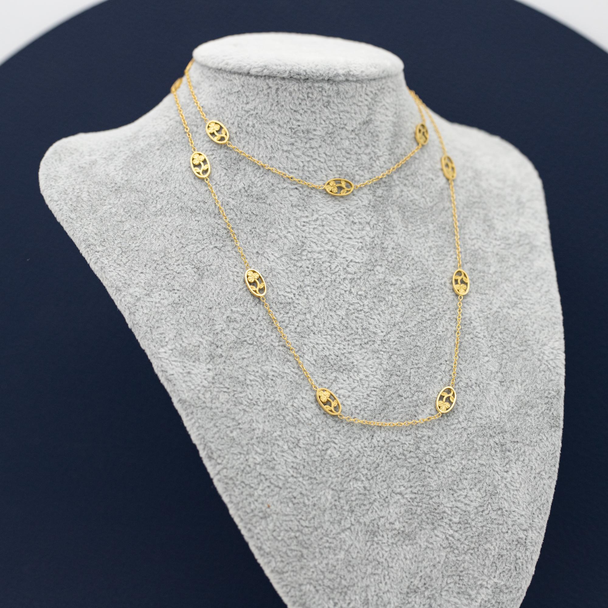Victorian French 18k solid gold Art Nouveau Necklace - Floral flower chain - 27.56 inch For Sale