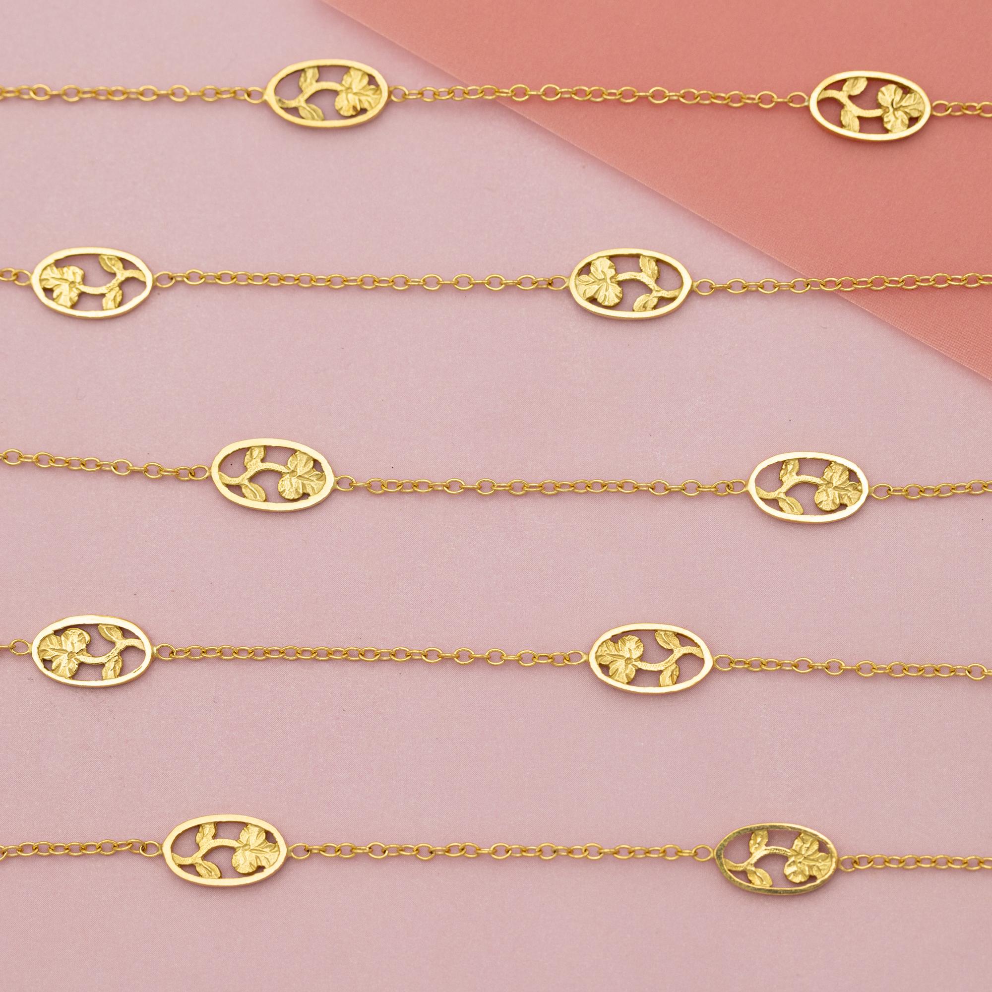 French 18k solid gold Art Nouveau Necklace - Floral flower chain - 27.56 inch For Sale 4