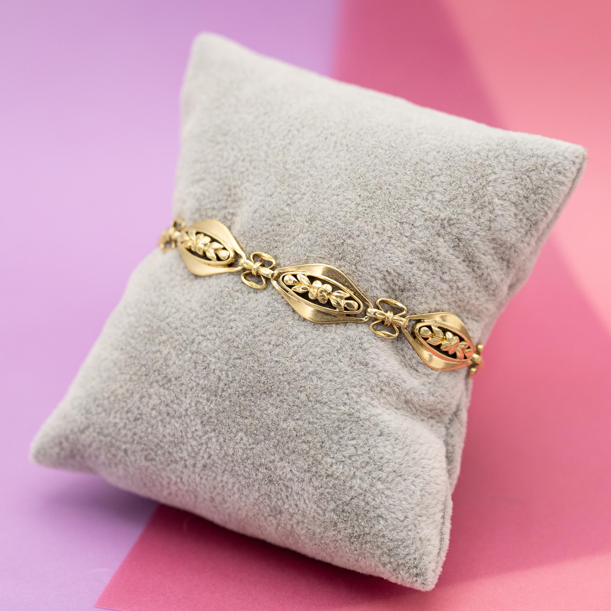 French 18k solid gold floral chain bracelet - 1940's romantic sautoir bracelet 1