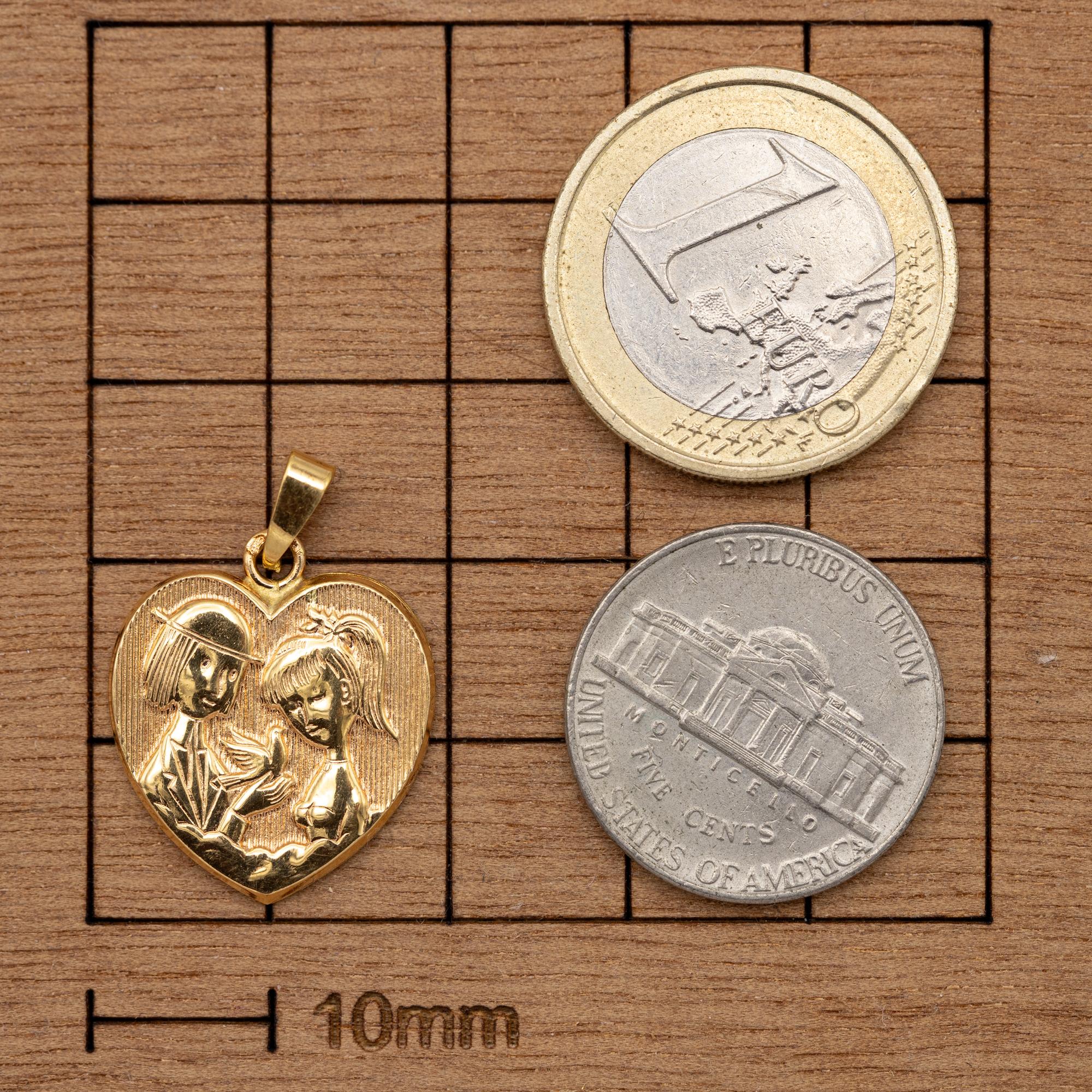 Pendentif français en or massif 18 carats Les Amoureux de Peynet - Breloque d'amour Bon état à Antwerp, BE