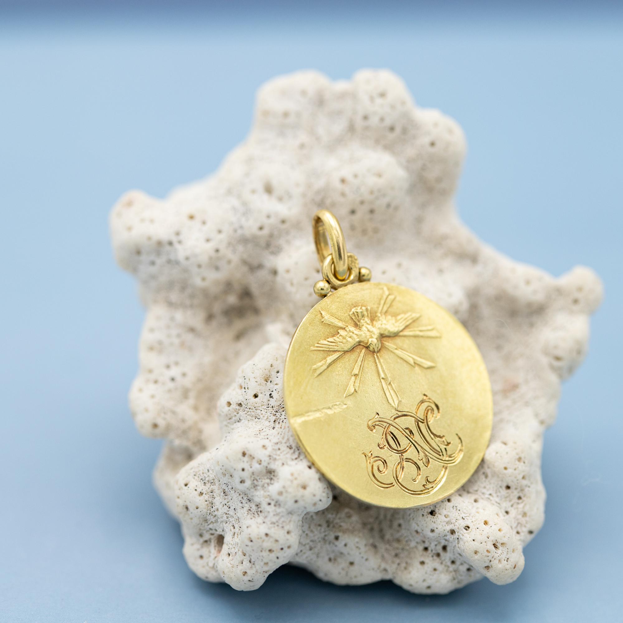 French 18K solid gold pendant - Virgin Mary charm - Lily - Catholic medallion 3