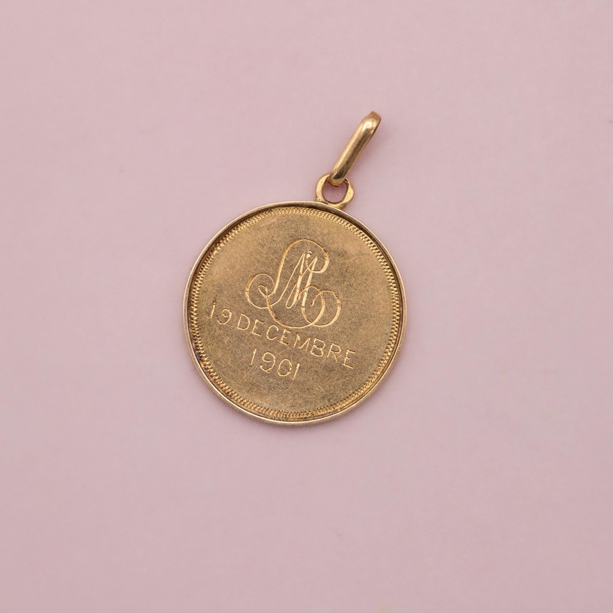 French 18k solid gold Virgin Mary charm - rare round Antique pendant - Catholic 2