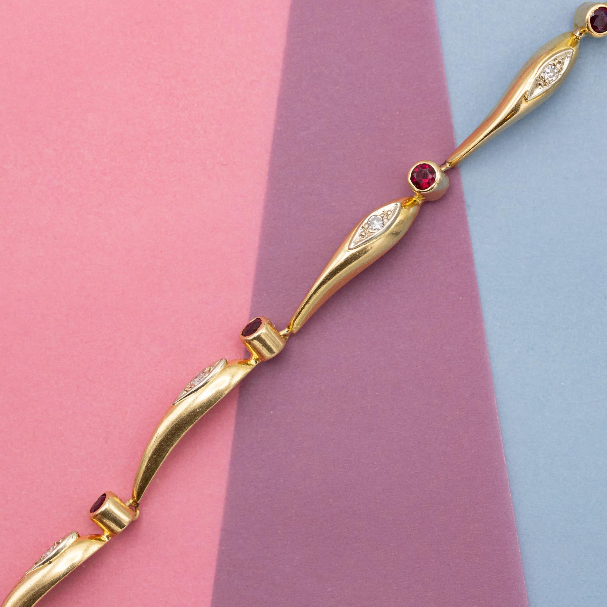 Brilliant Cut French 18k Vintage Ruby & Diamond Tennis bracelet - 0.2 ct diamonds - solid gold For Sale