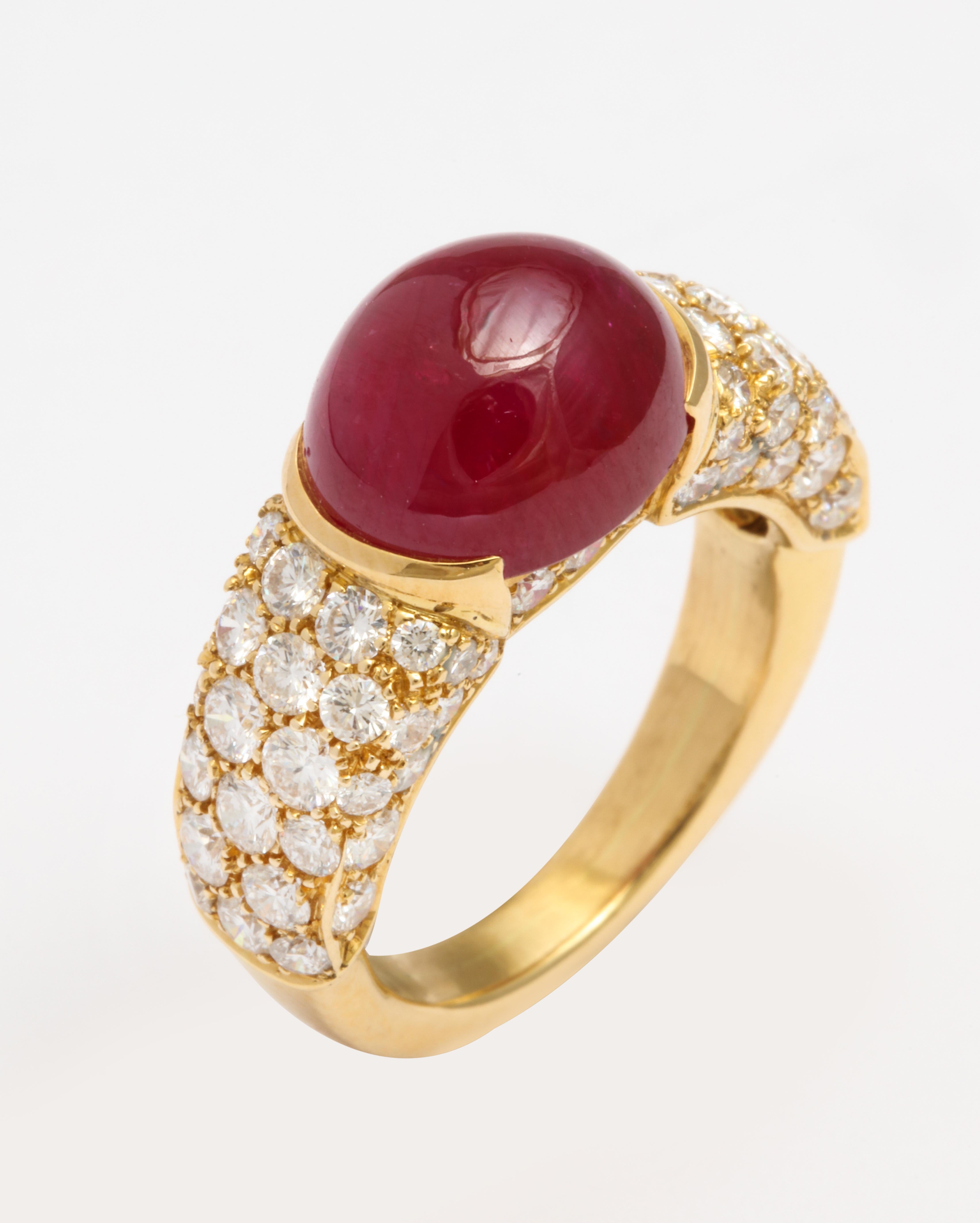 French 18 Karat Yellow Gold Cabochon No Heat Ruby and Pave Diamond Ring For Sale 2