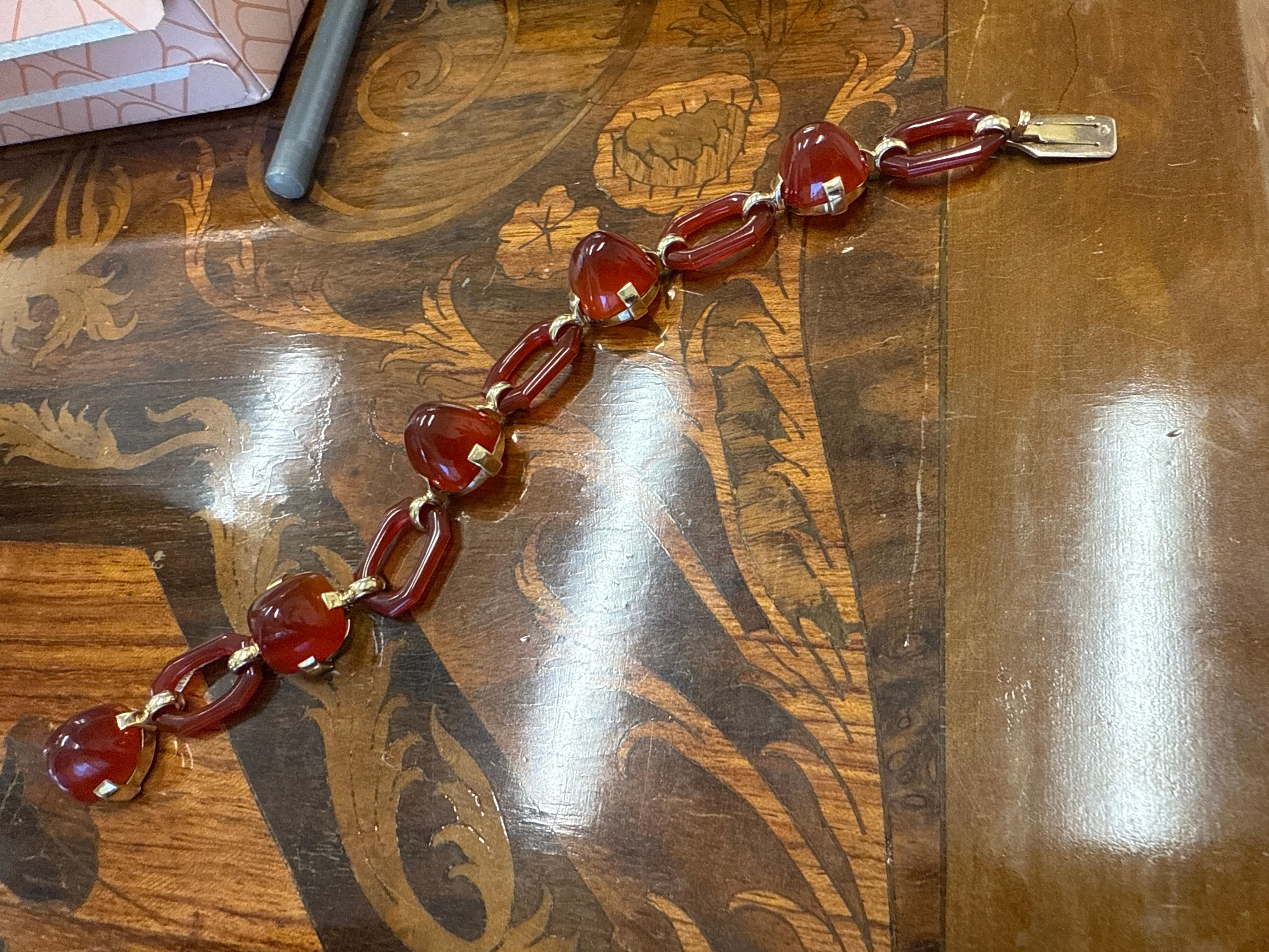 Art déco Bracelet à maillons en or jaune 18k et cornaline Art Déco 1930s en vente