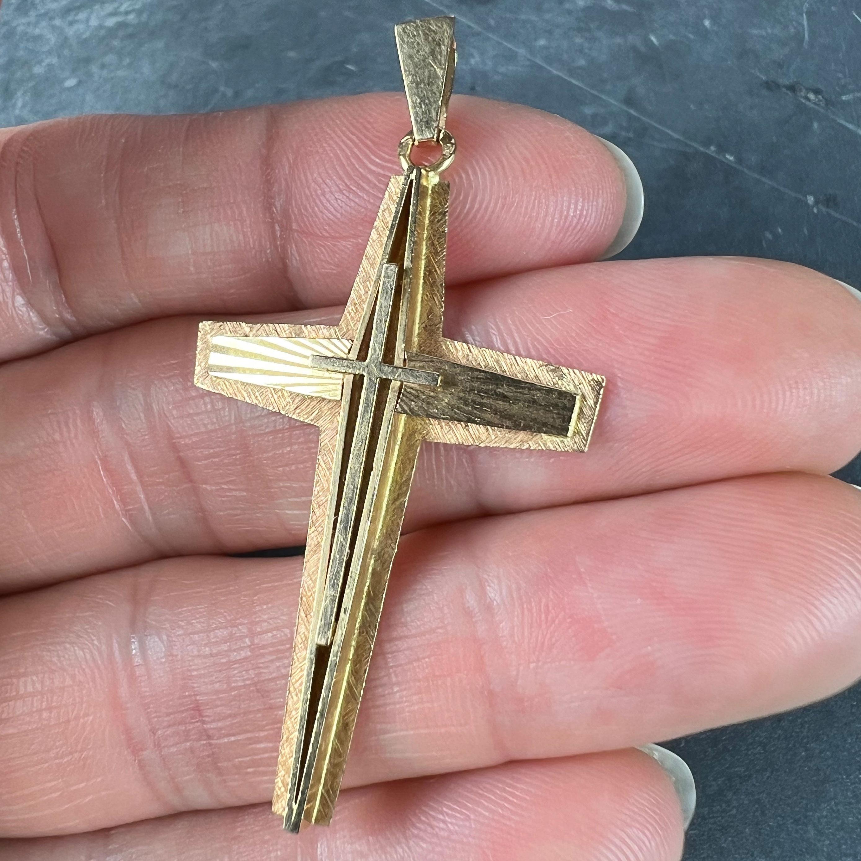 French 18K Yellow Gold Cross Pendant For Sale 1