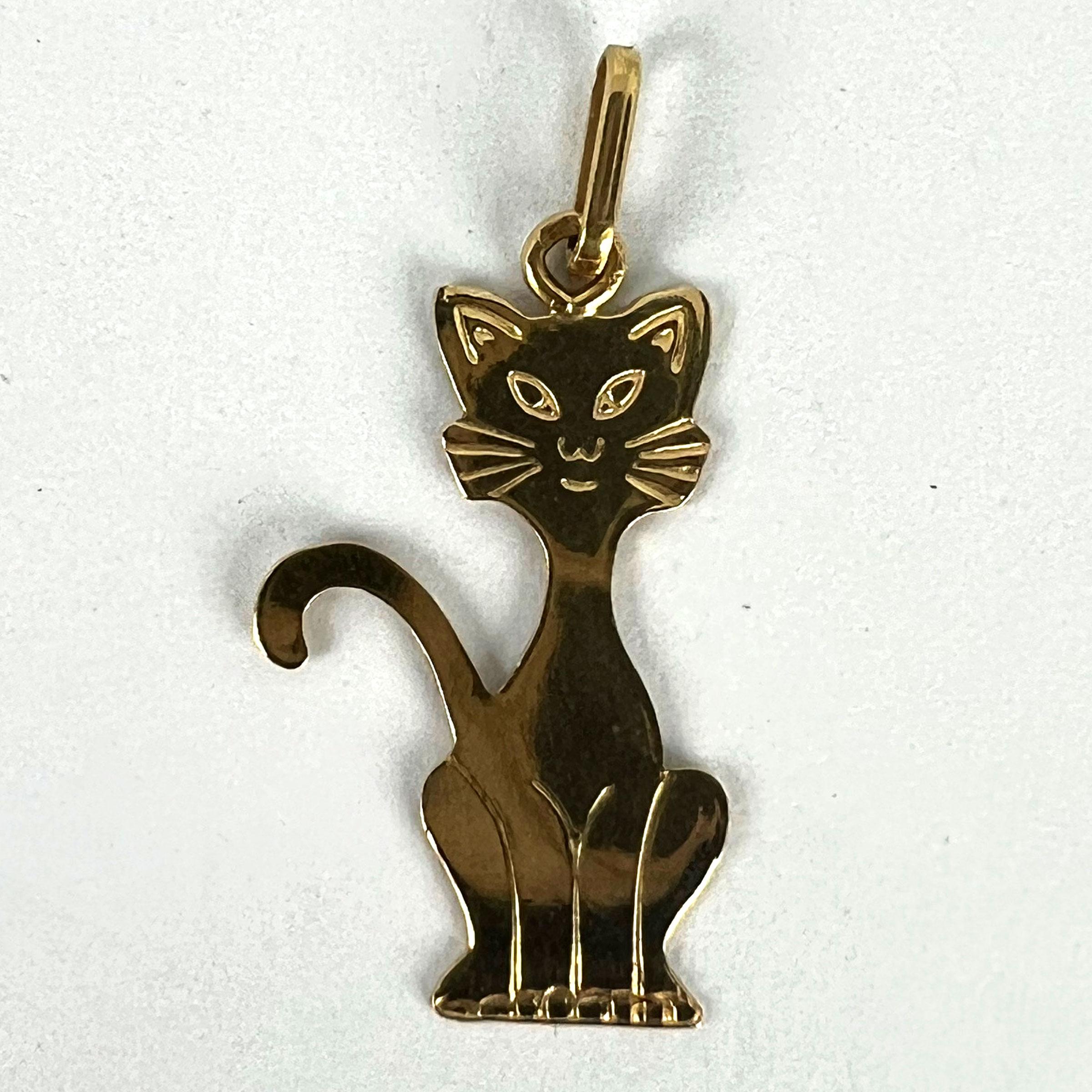 French 18K Yellow Gold Engraved Cat Charm Pendant For Sale 7