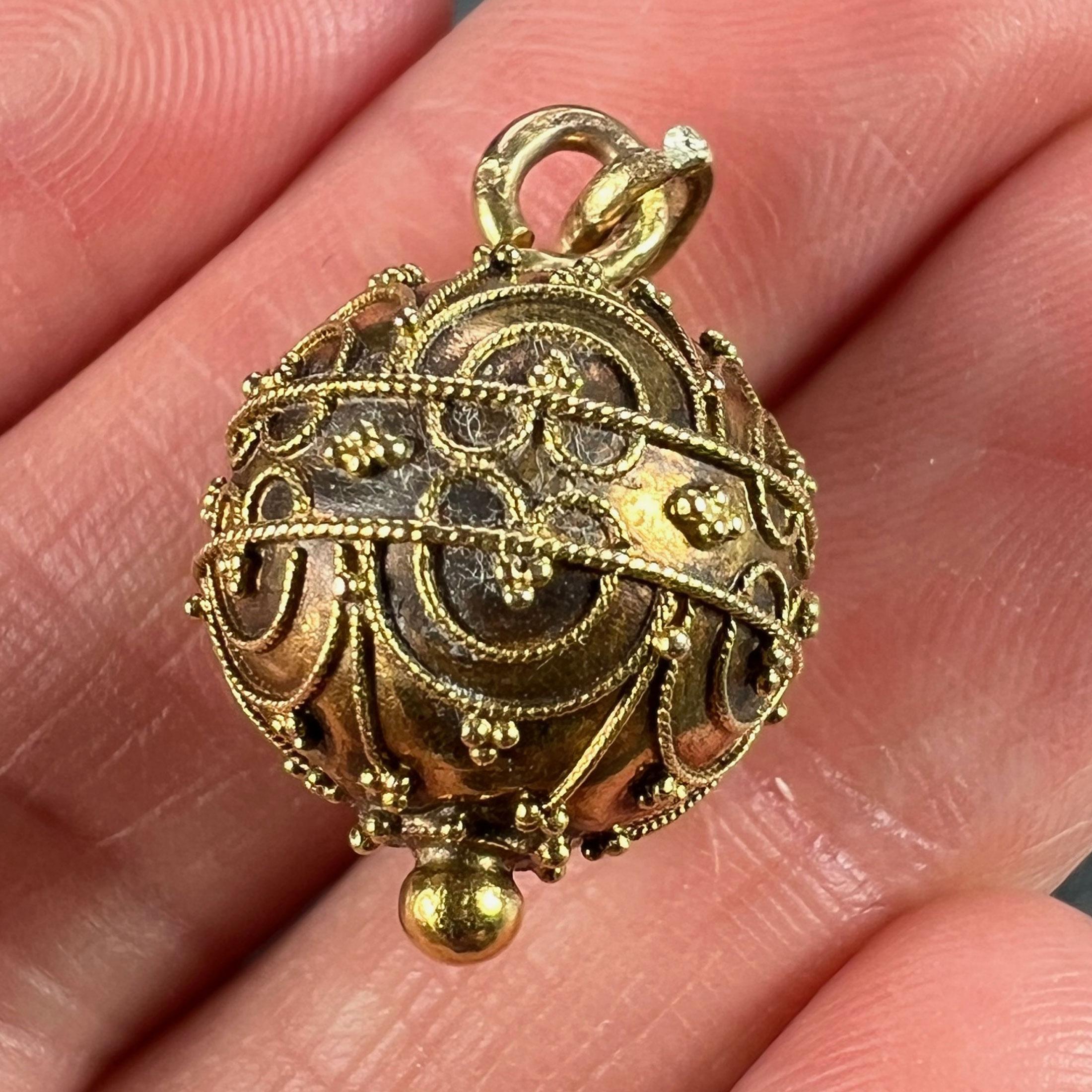 French 18K Yellow Gold Filigree Sphere Charm Pendant For Sale 1