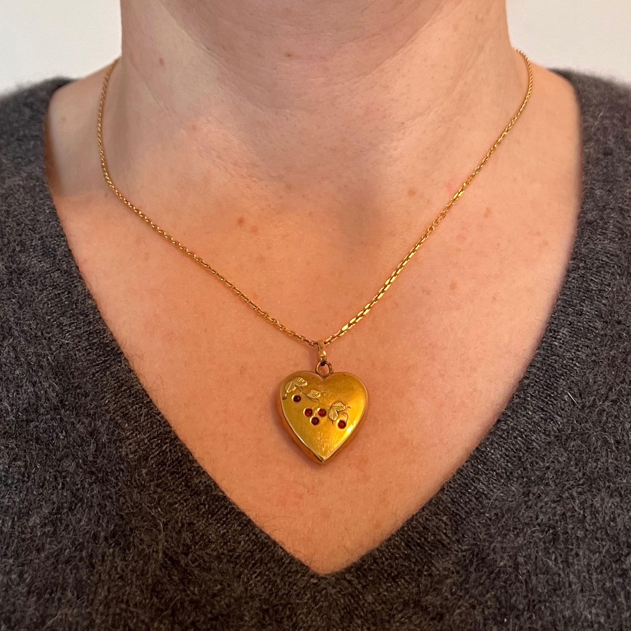 Women's French 18k Yellow Gold Love Heart Cherries Charm Pendant