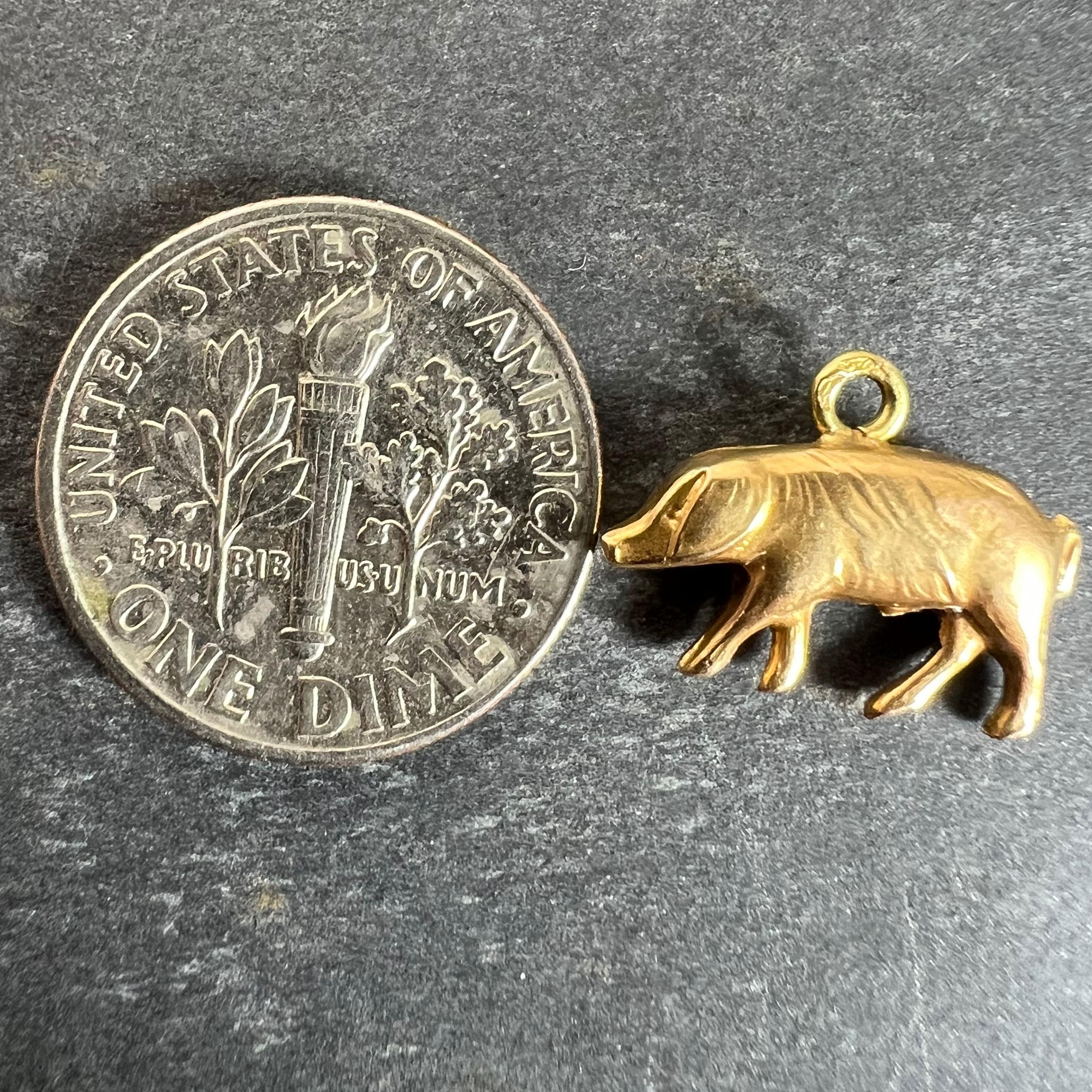 French 18K Yellow Gold Lucky Pig Charm Pendant en vente 6