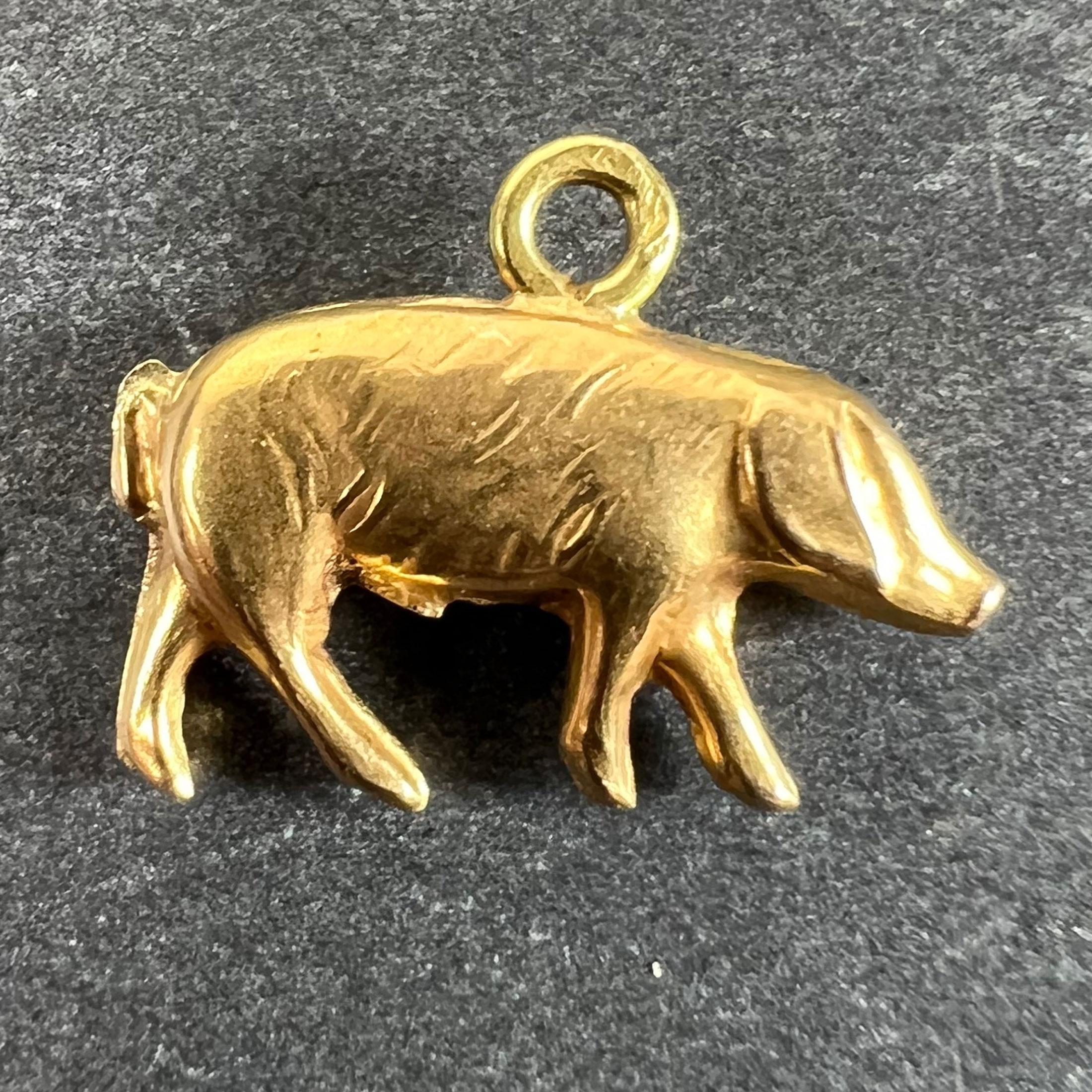 French 18K Yellow Gold Lucky Pig Charm Pendant Bon état - En vente à London, GB