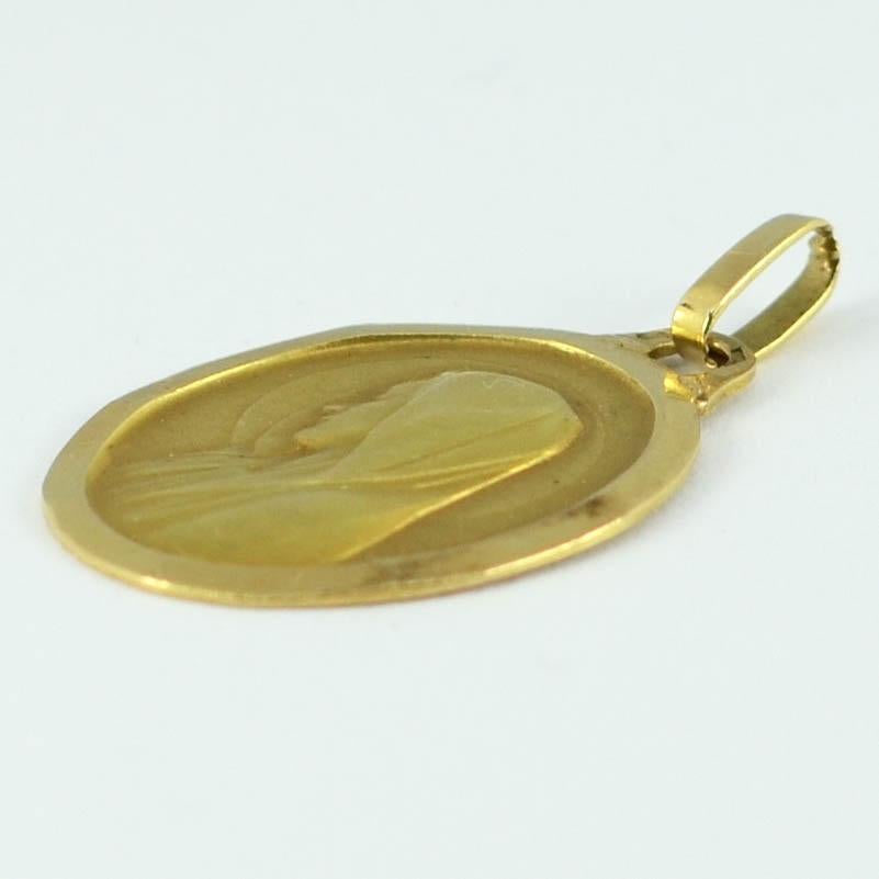 Women's or Men's French 18 Karat Yellow Gold Monier Virgin Mary Oval Charm Pendant Medal