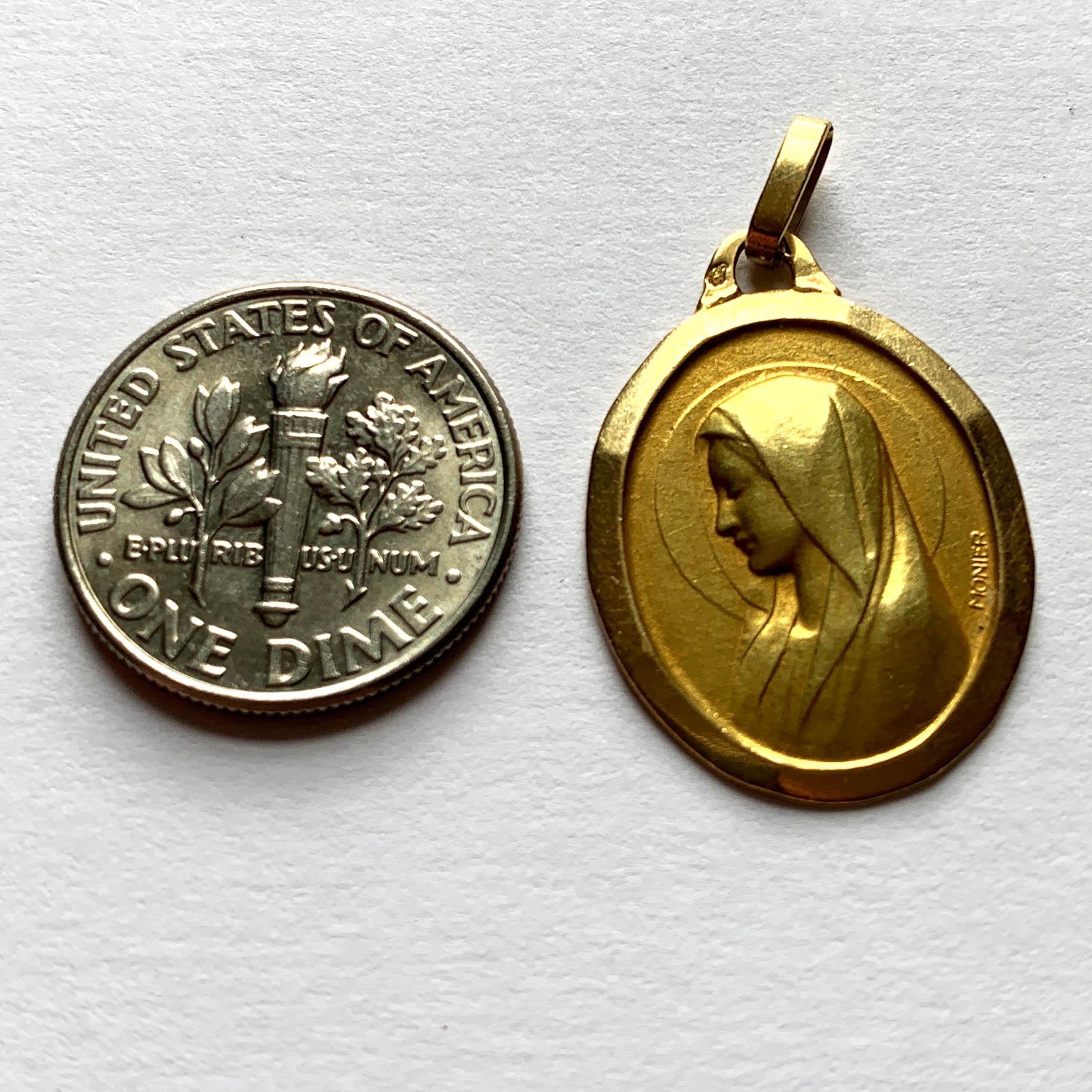 French 18 Karat Yellow Gold Monier Virgin Mary Oval Charm Pendant Medal 4