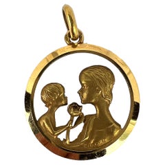 Colgante Medalla Rosa Francesa de Oro Amarillo de 18 K para Madre e Hijo