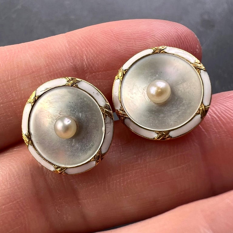 French 18k Yellow Gold Pearl, Mother of Pearl and Enamel Cufflinks For Sale 1