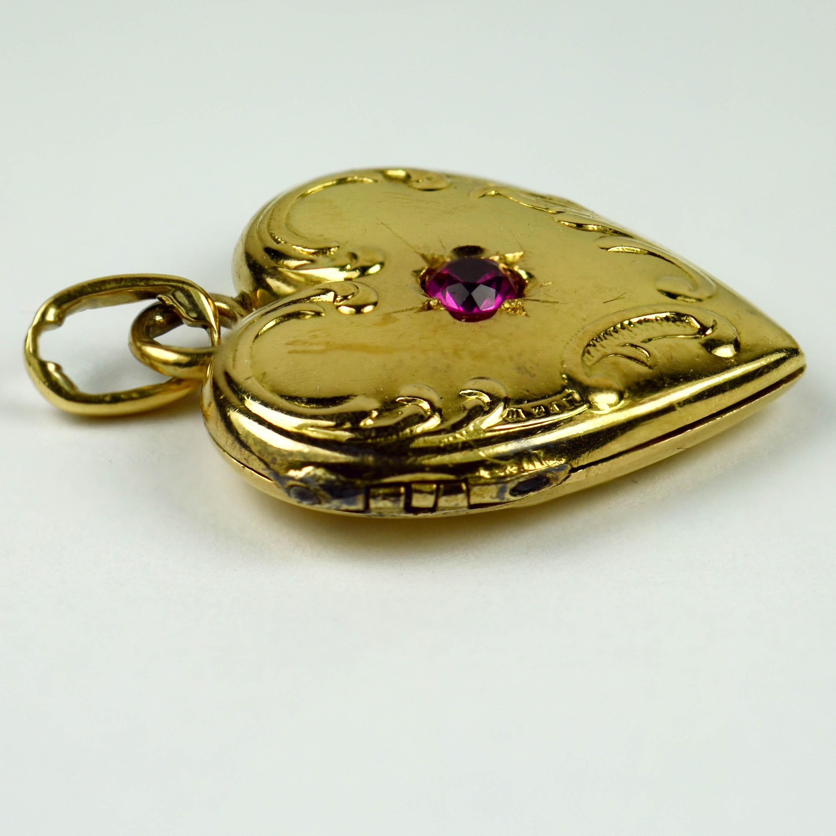 French 18 Karat Yellow Gold Red Ruby Heart Locket Charm Pendant In Good Condition In London, GB