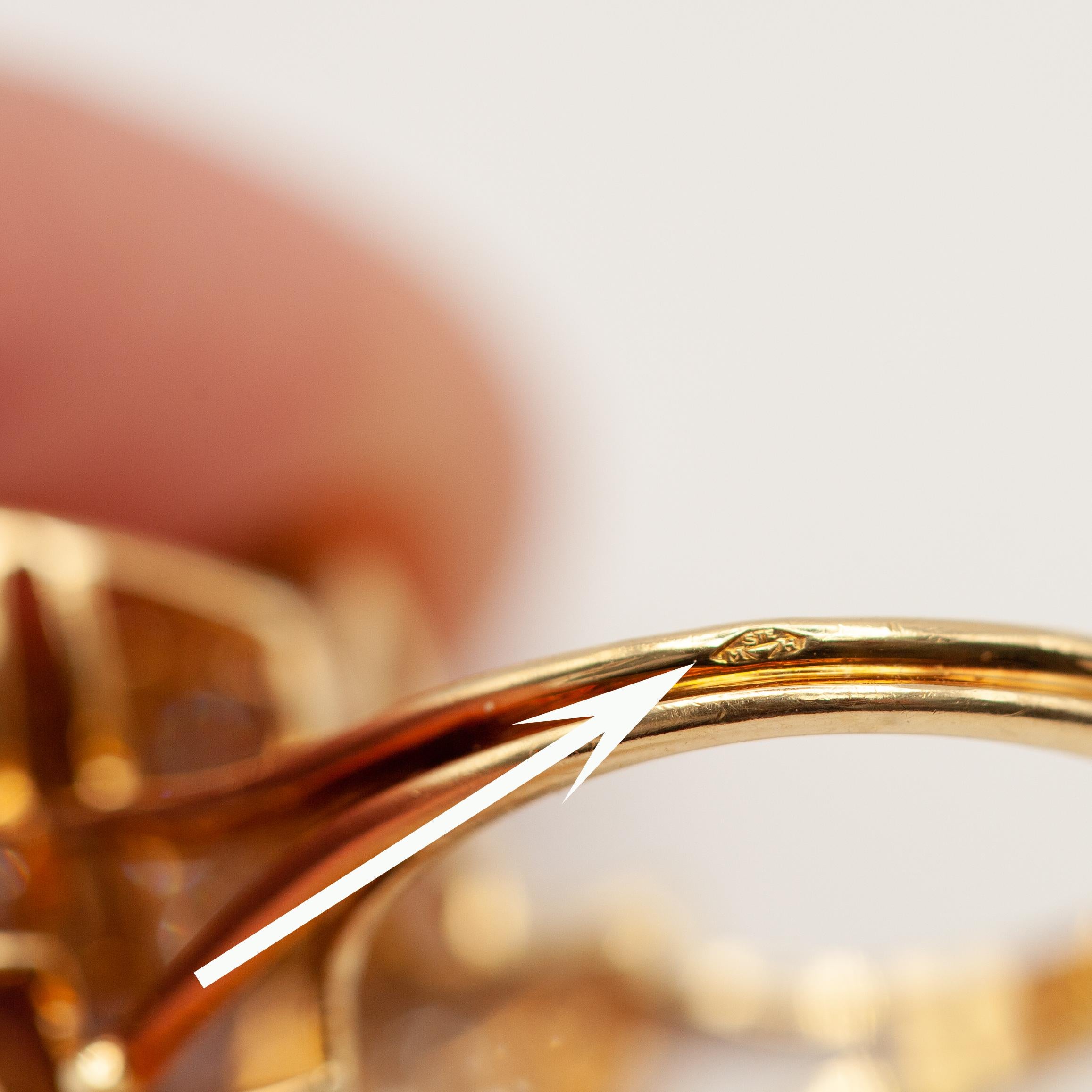 Bague française en or jaune 18K avec rubis et diamants en vente 6