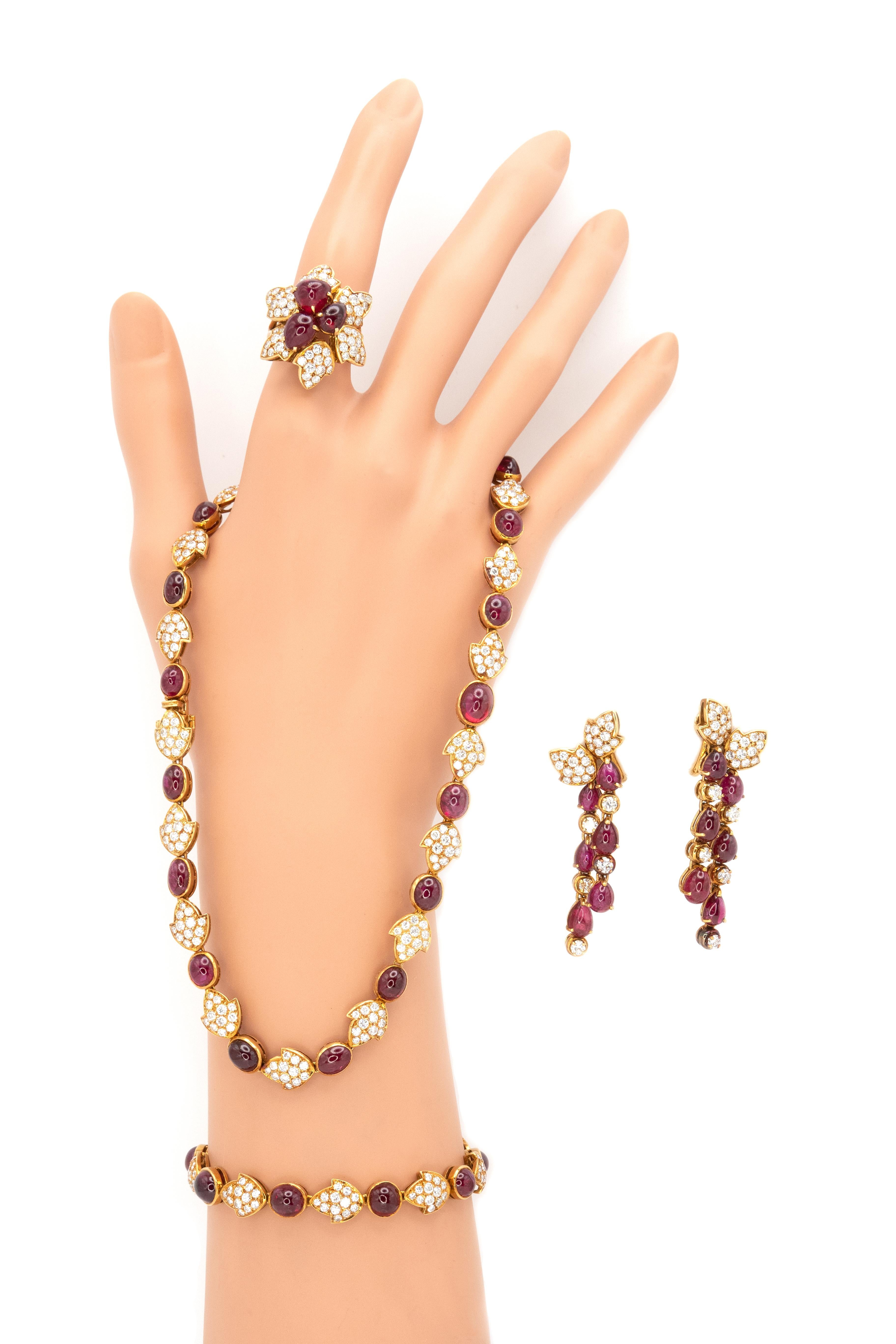 Bague française en or jaune 18K avec rubis et diamants en vente 11