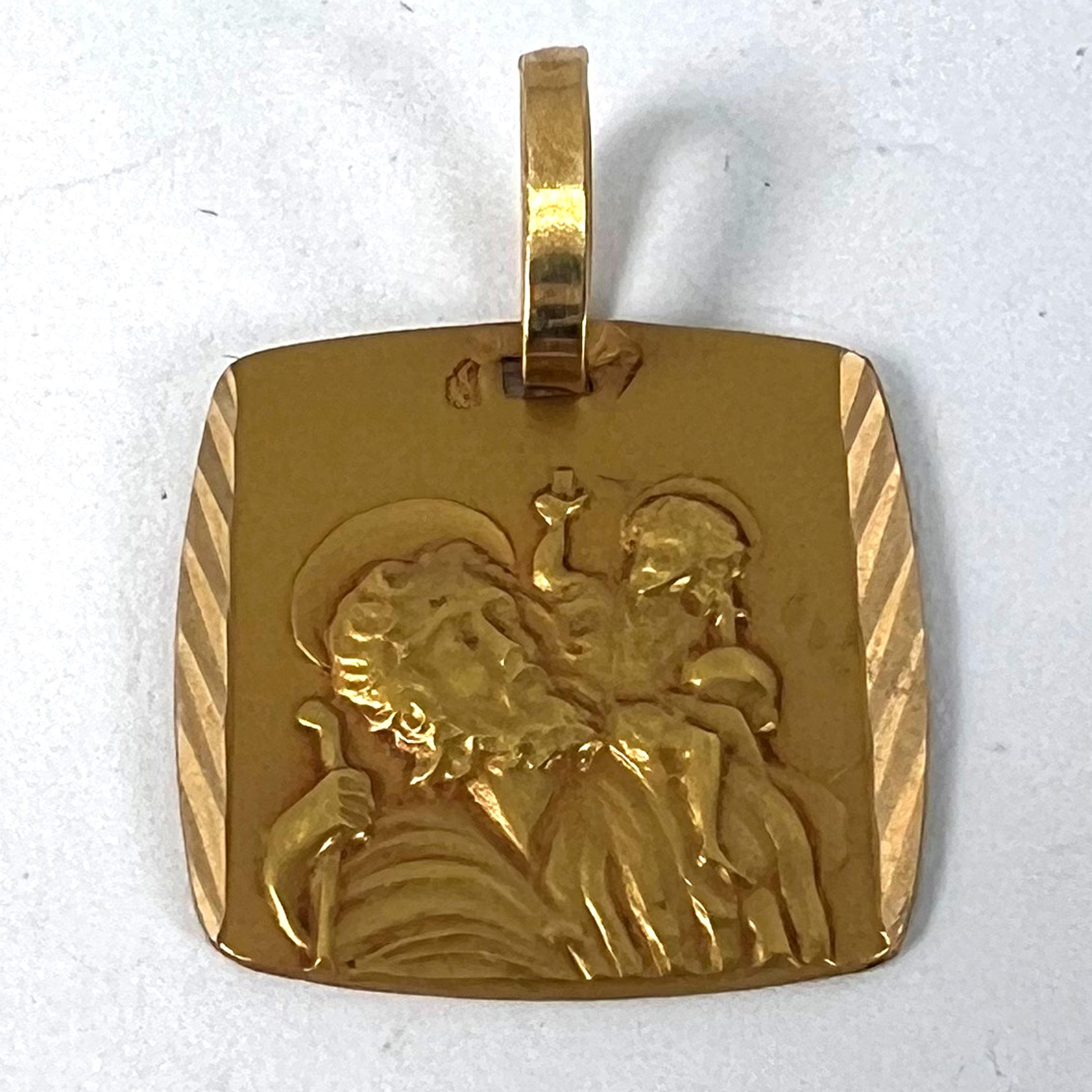 Pendentif en or jaune 18K avec breloque religieuse Saint-Christophe French en vente 8