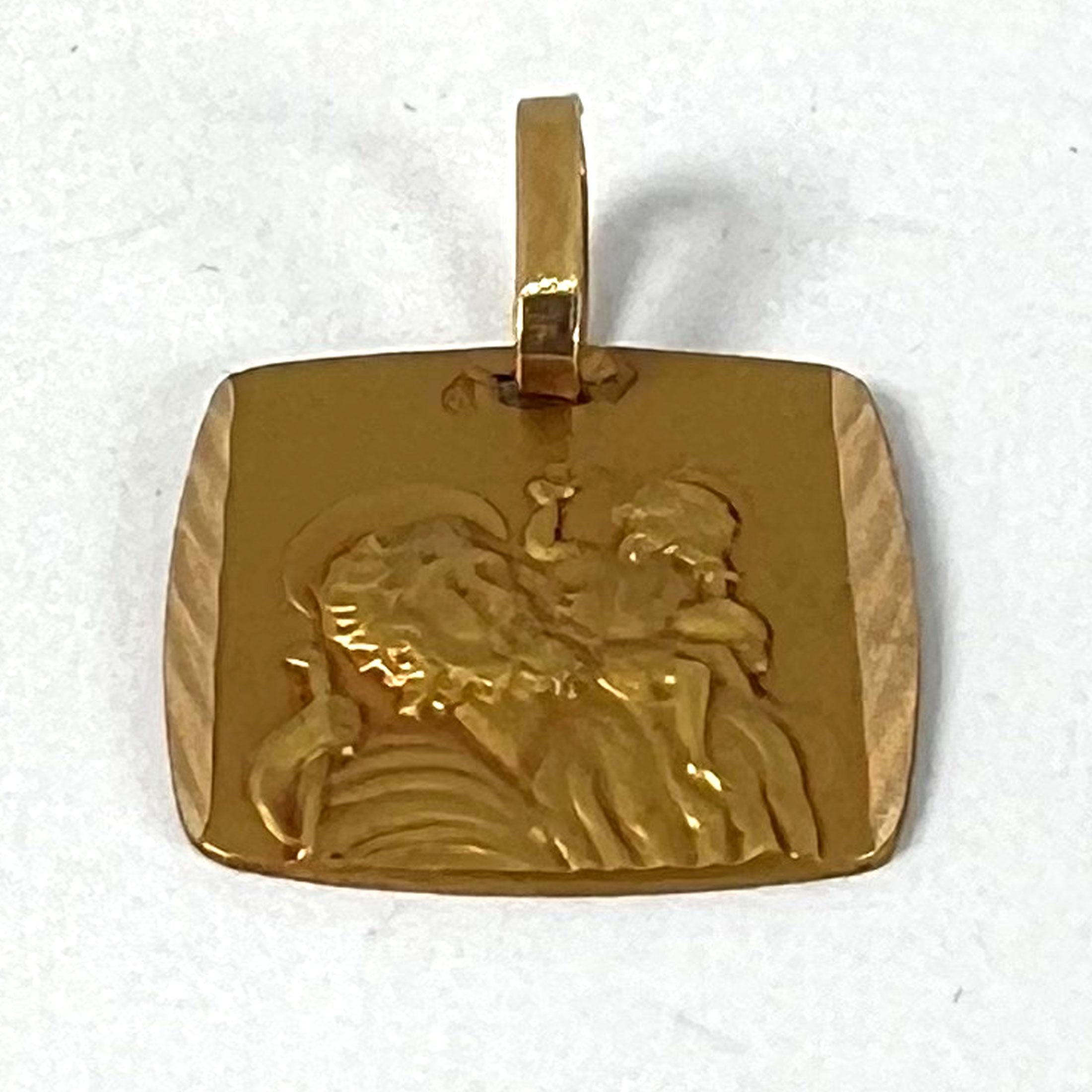 Pendentif en or jaune 18K avec breloque religieuse Saint-Christophe French en vente 9