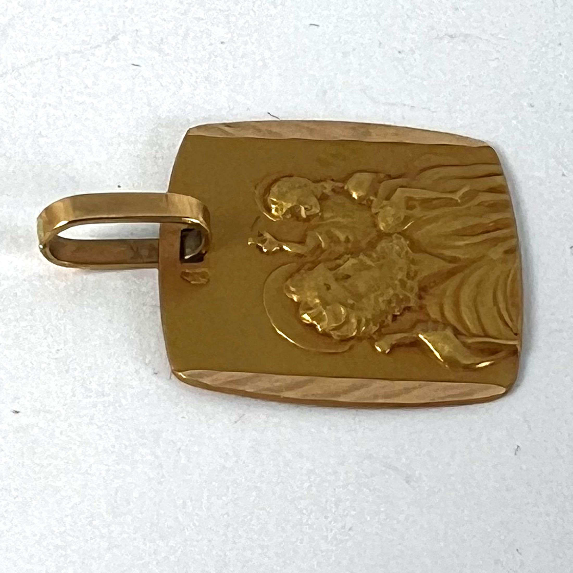 Pendentif en or jaune 18K avec breloque religieuse Saint-Christophe French en vente 10