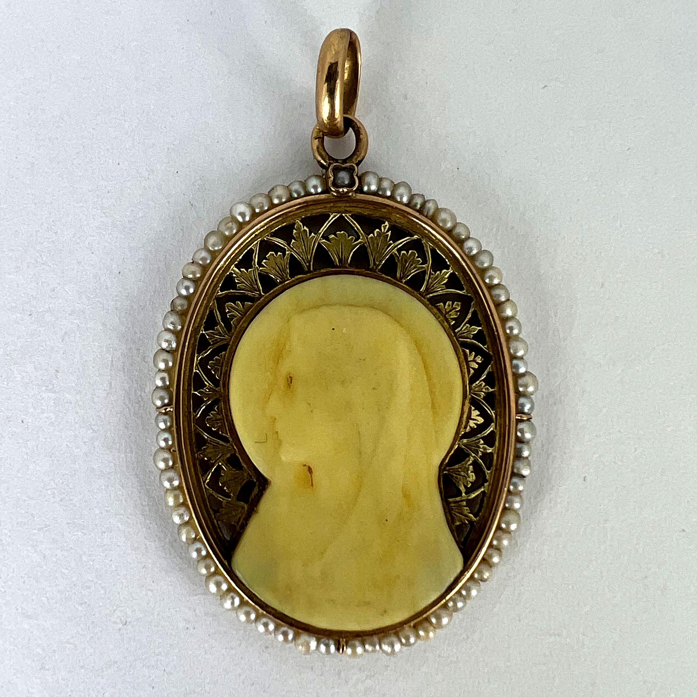 French 18K Yellow Gold Seed Pearl Bakelite Virgin Mary Charm Pendant For Sale 6