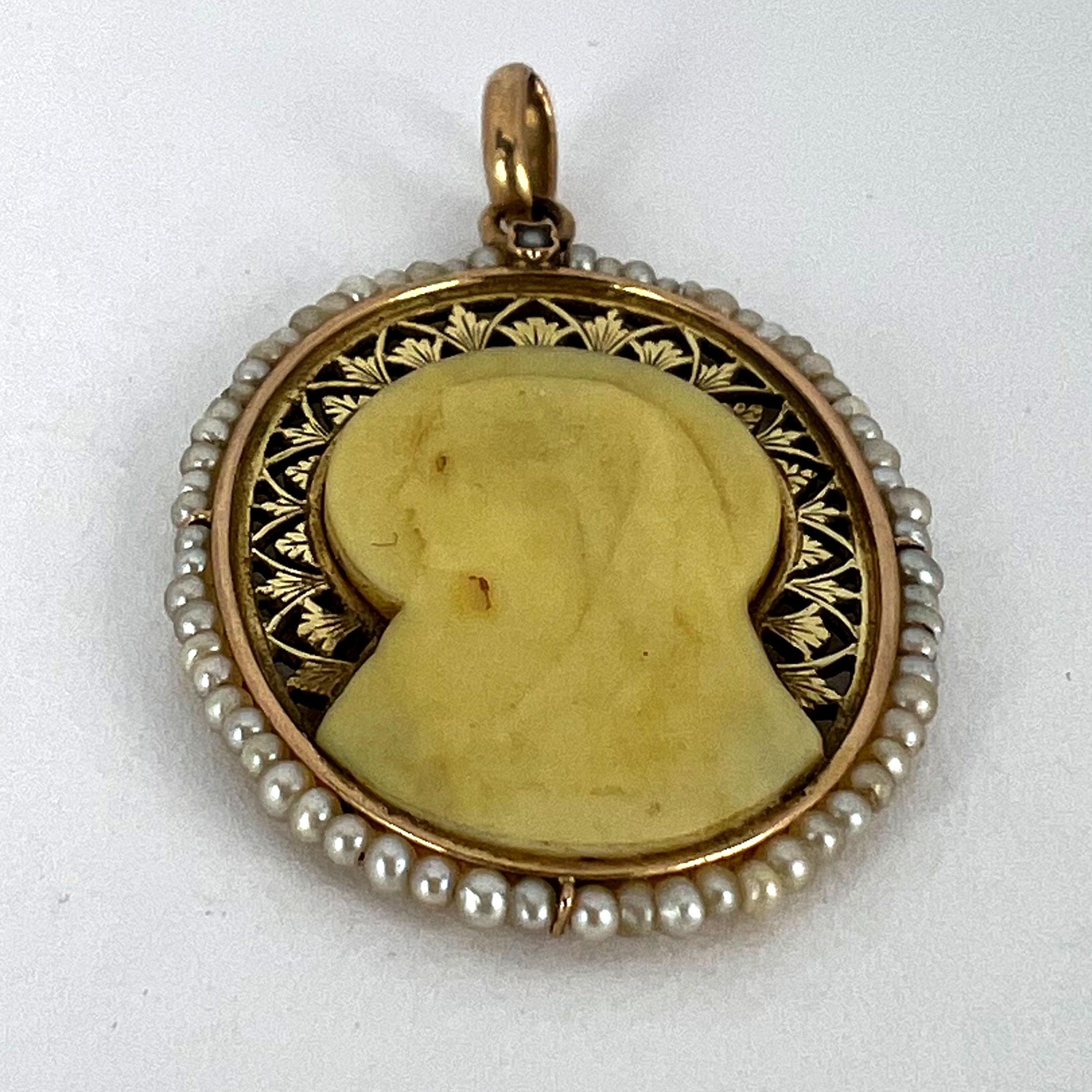 French 18K Yellow Gold Seed Pearl Bakelite Virgin Mary Charm Pendant For Sale 8