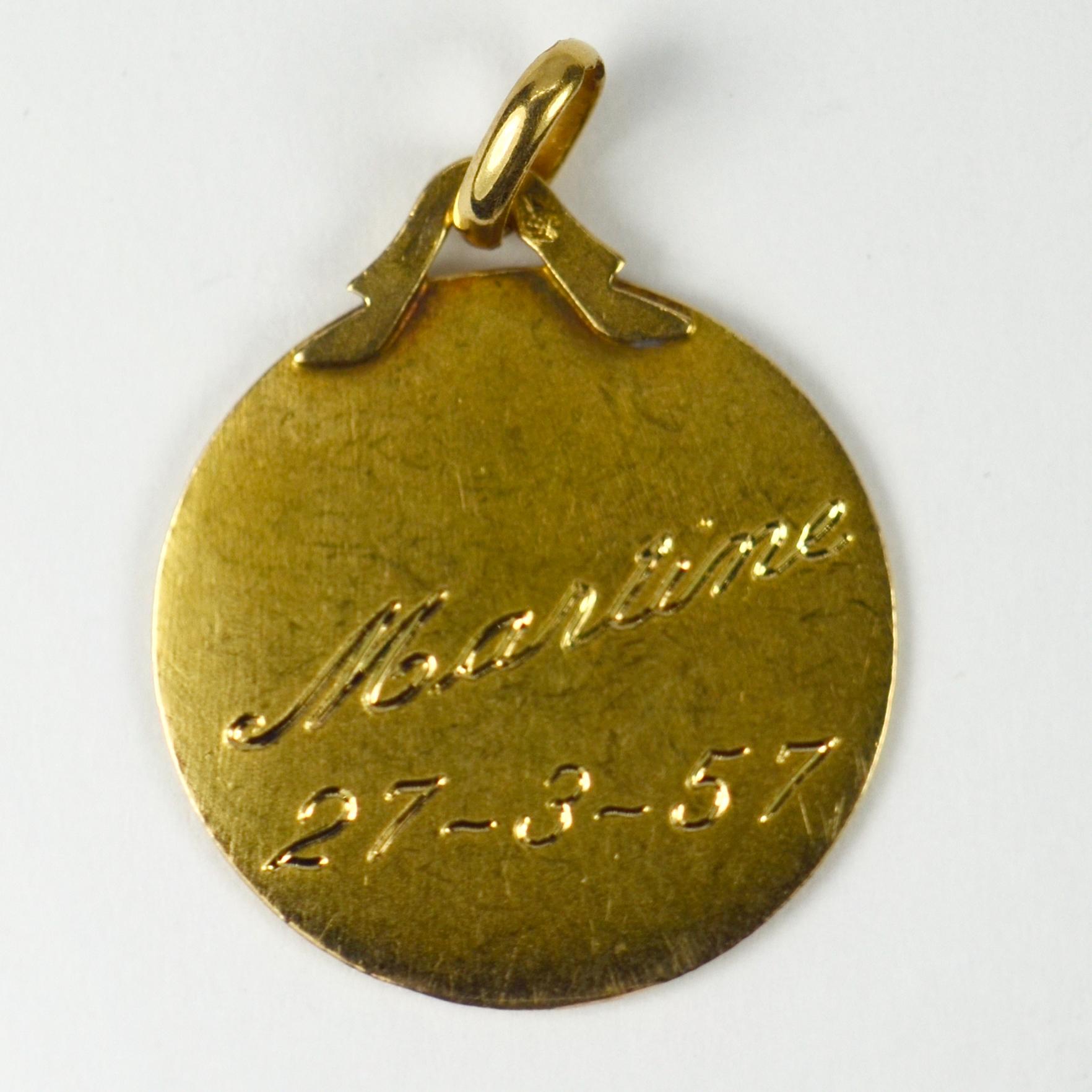18 Karat Gelbgold Medaille der Jungfrau Maria mit Charm-Anhänger im Angebot 7