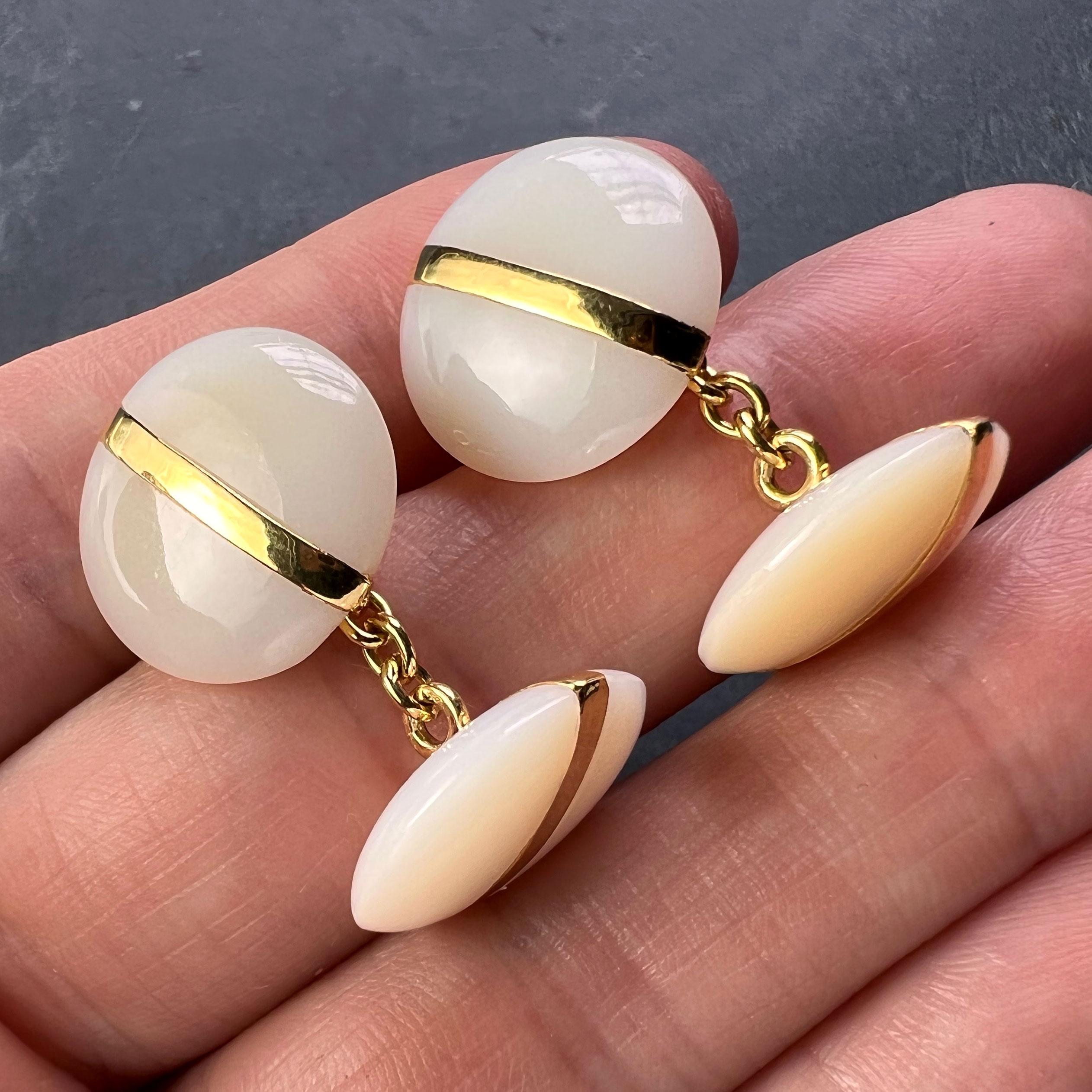 French 18K Yellow Gold White Agate Stripe Cufflinks For Sale 1