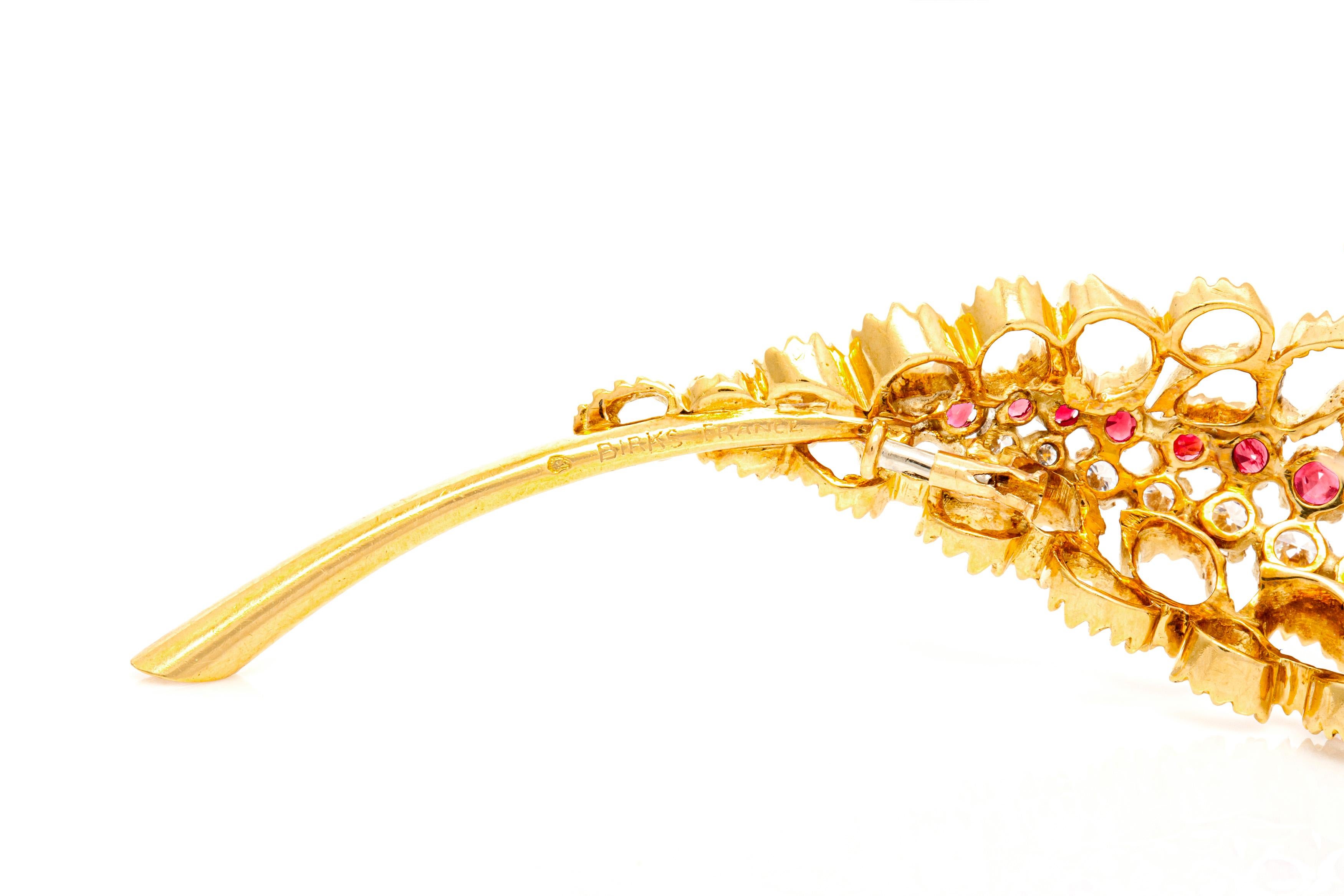 French 18 Karat Yellow Gold with Ruby and Diamond Brooch For Sale 1