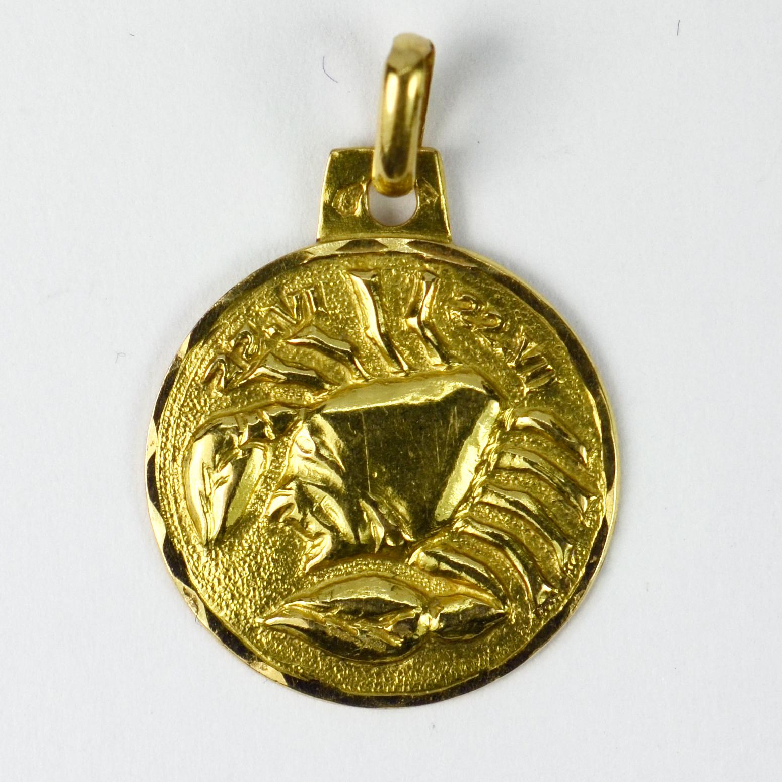 Pendentif en or jaune 18 carats avec breloque Zodiac Cancer Unisexe en vente