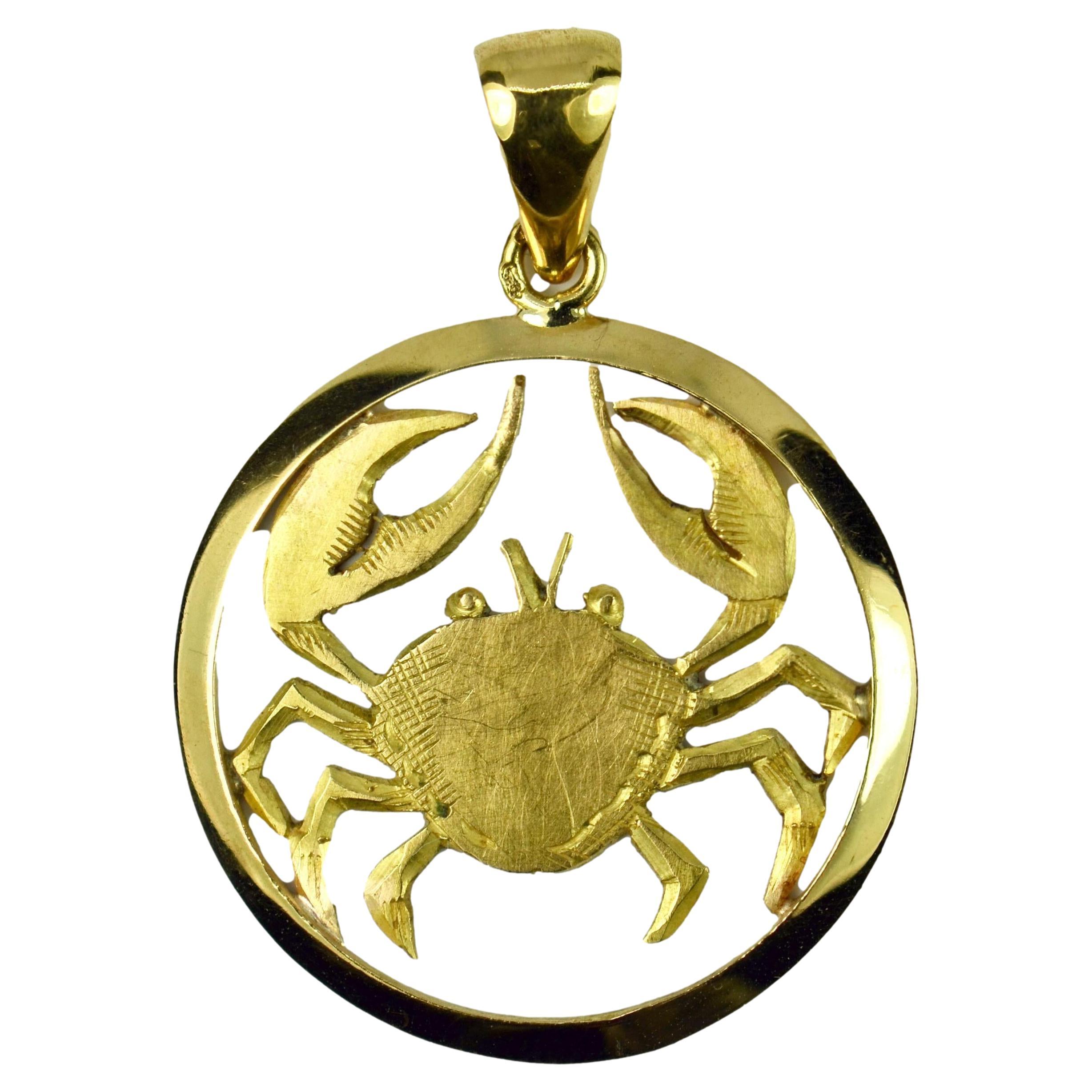 Pendentif breloque français en or jaune 18 carats avec signe du zodiaque cancer