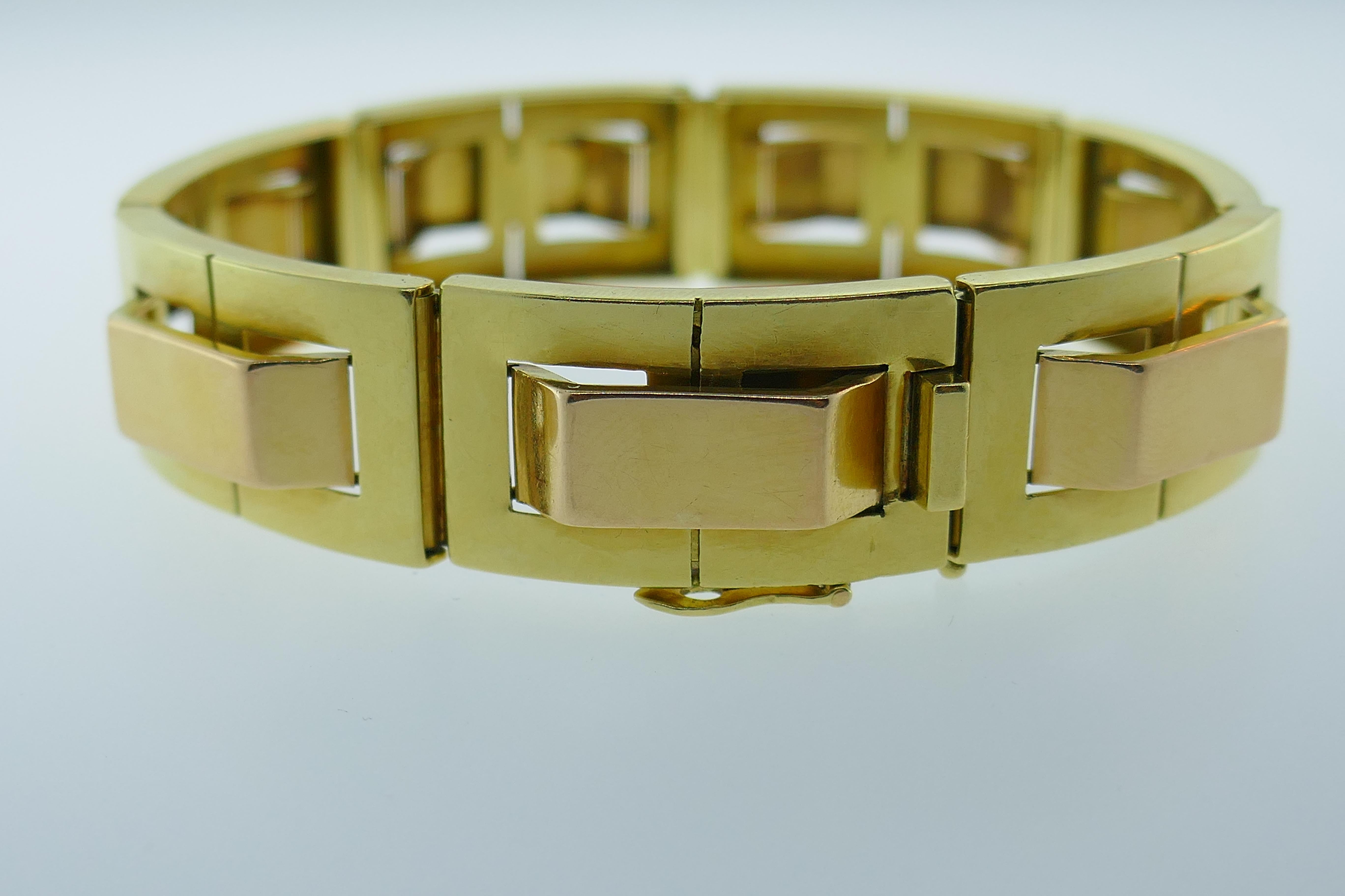 French 18k Yellow & Rose Gold Tank Bracelet Retro Circa 1940s





Here is your chance to purchase a beautiful and highly collectible French bracelet.  Truly a great piece at a great price! 



Weight: 39.7 grams



Condition: great



Dimensions: 7