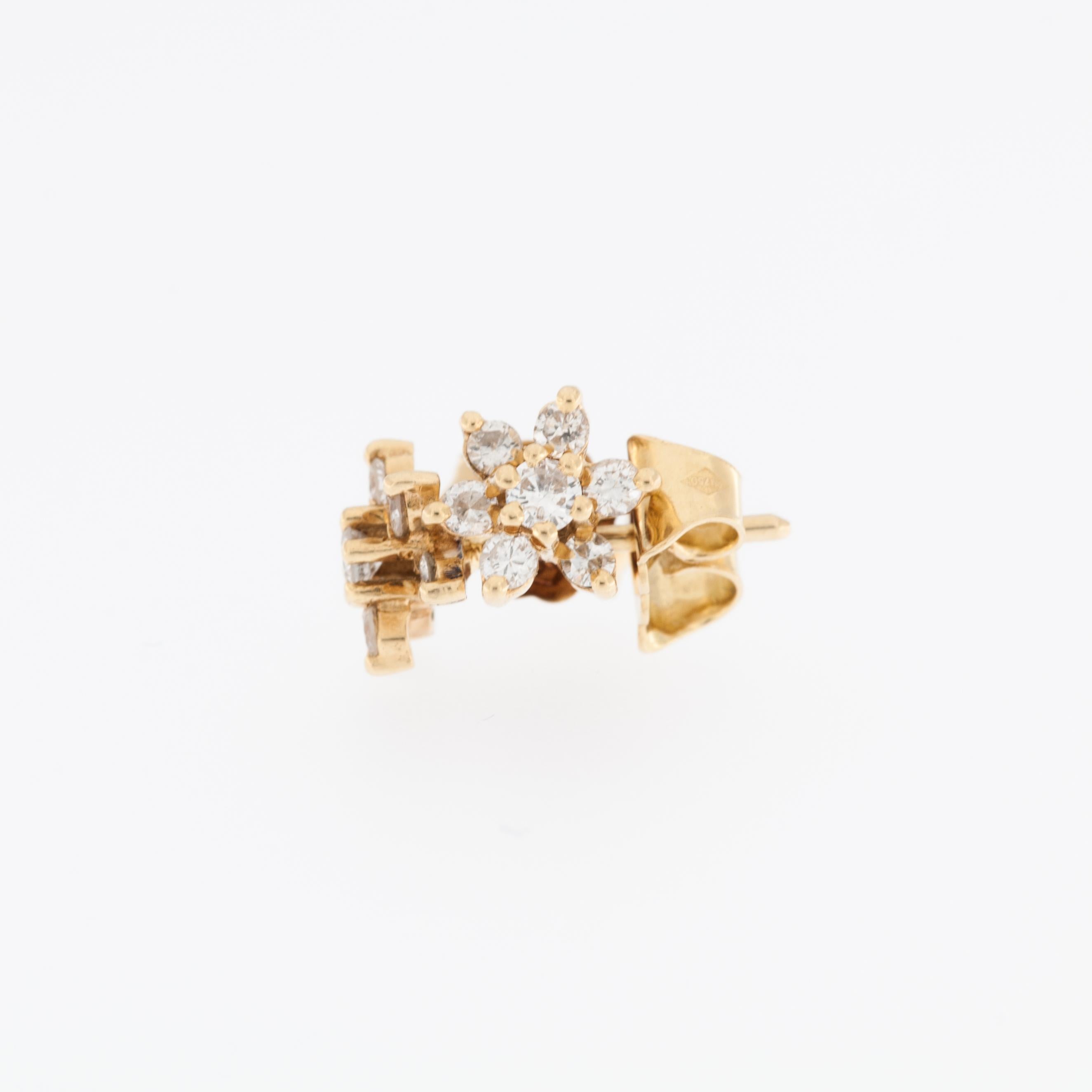 Brilliant Cut French 18kt Yellow Gold Diamond Earrings For Sale