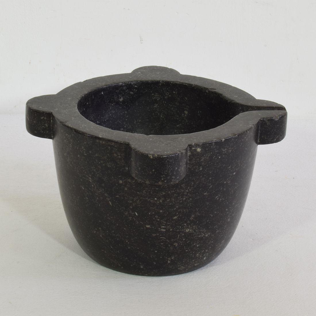 French 18th-19th Century Black Marble Mortar For Sale 2