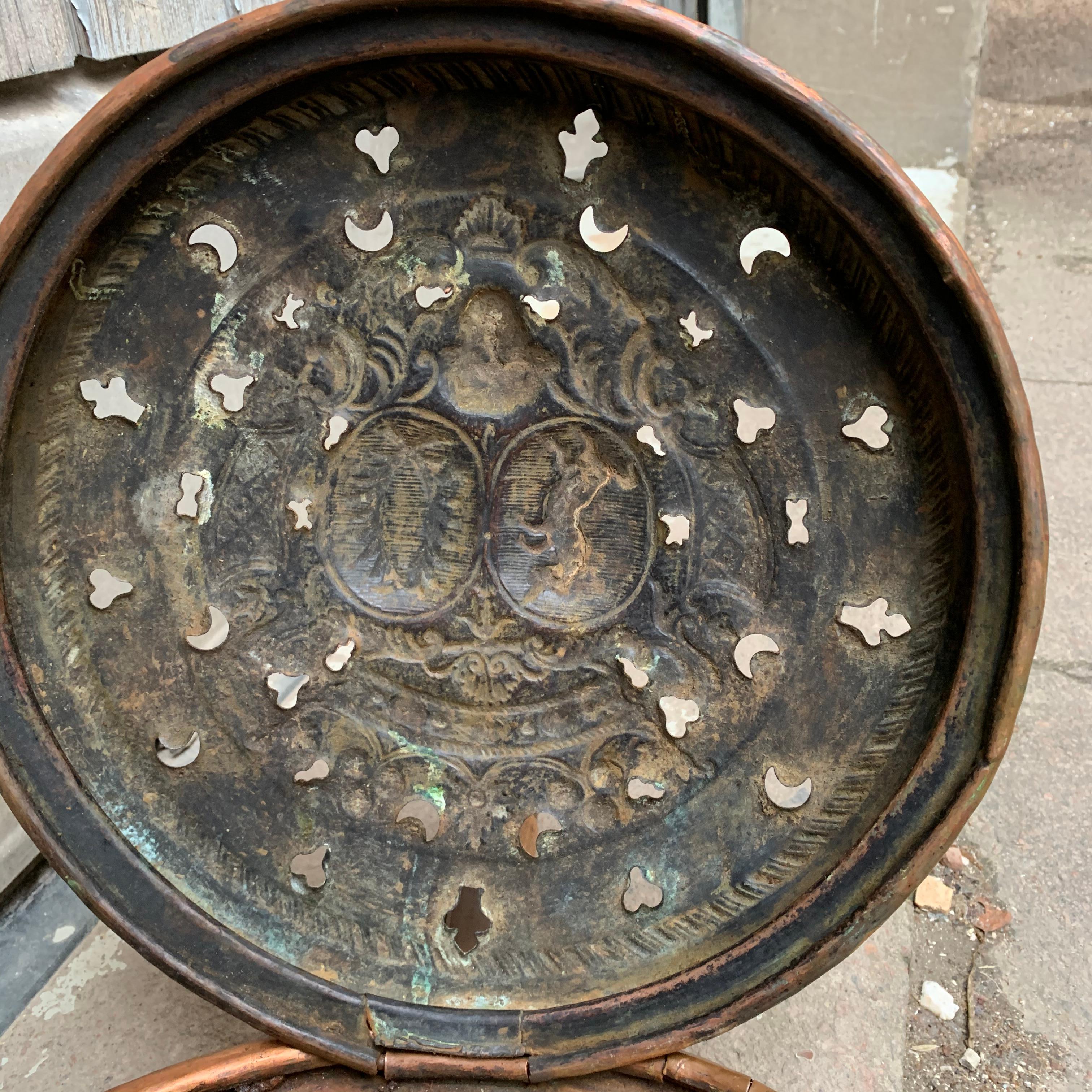 French 18th Century Bed Warmer with Coat of Arm Symbols For Sale 3